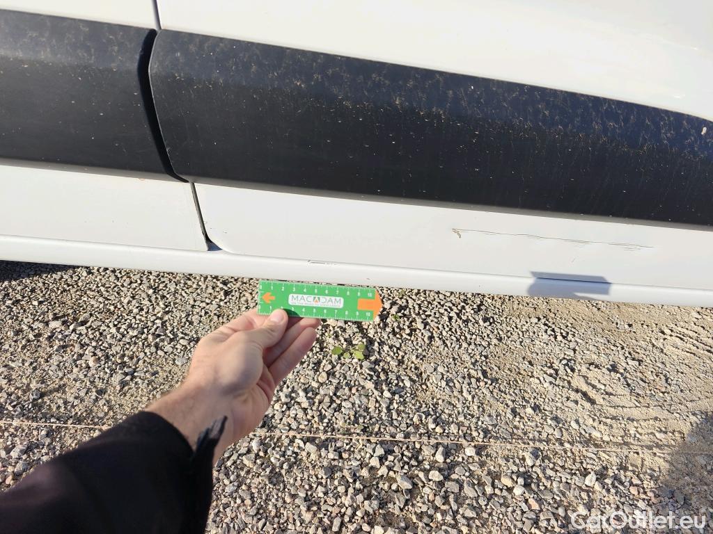  Citroen  Berlingo CITROEN  / 2018 / 4P / combi Talla M BlueHDi 100 S&S LIVE PACK (ind) #56