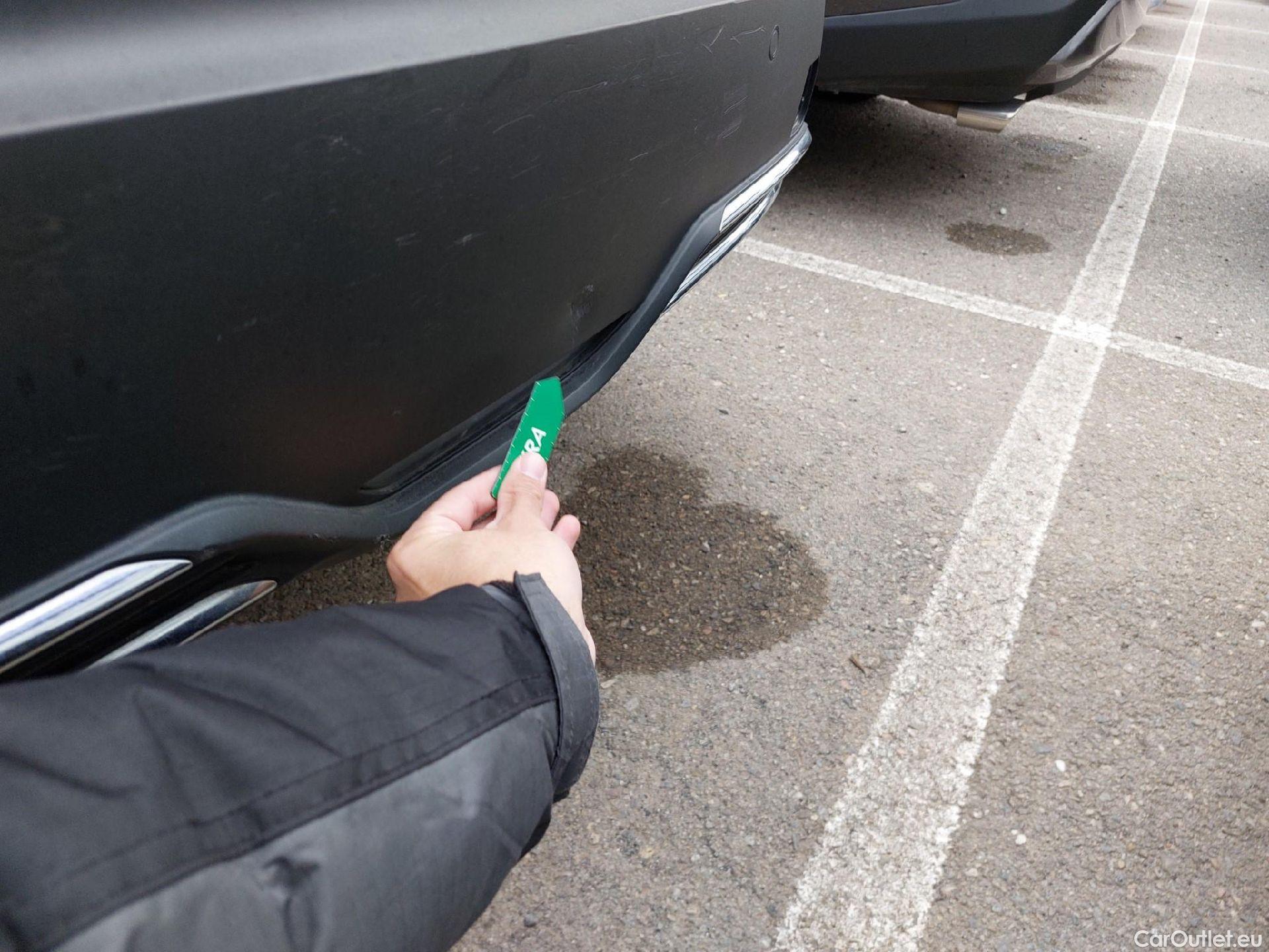  Toyota  C-HR TOYOTA  / 2019 / 5P / todoterreno 2.0 180H Advance #9