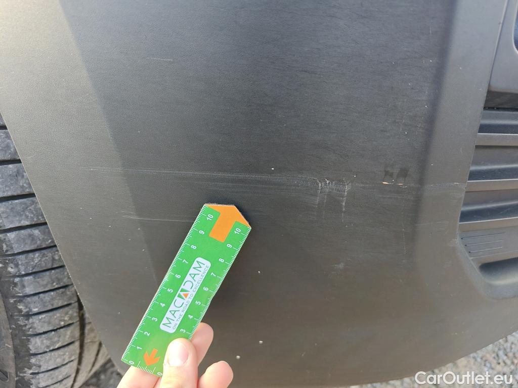  Citroen  Berlingo CITROEN  / 2018 / 4P / combi Talla M BlueHDi 100 S&S LIVE PACK (ind) #33