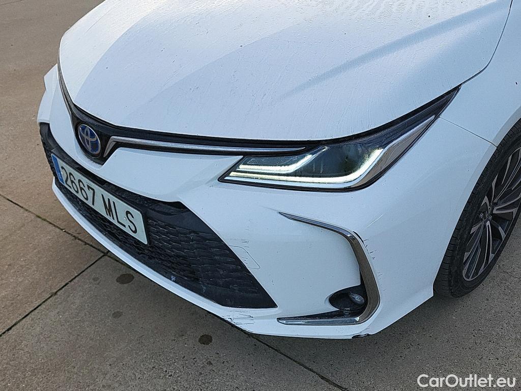  Toyota  Corolla TOYOTA  / 2019 / 4P / sedán 140H Style #11