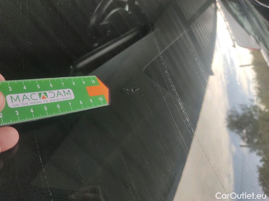  Volkswagen  Golf  VOLKSWAGEN / 2020 / 5P / familiar 2.0 TDI 85kW (115CV) Variant #2