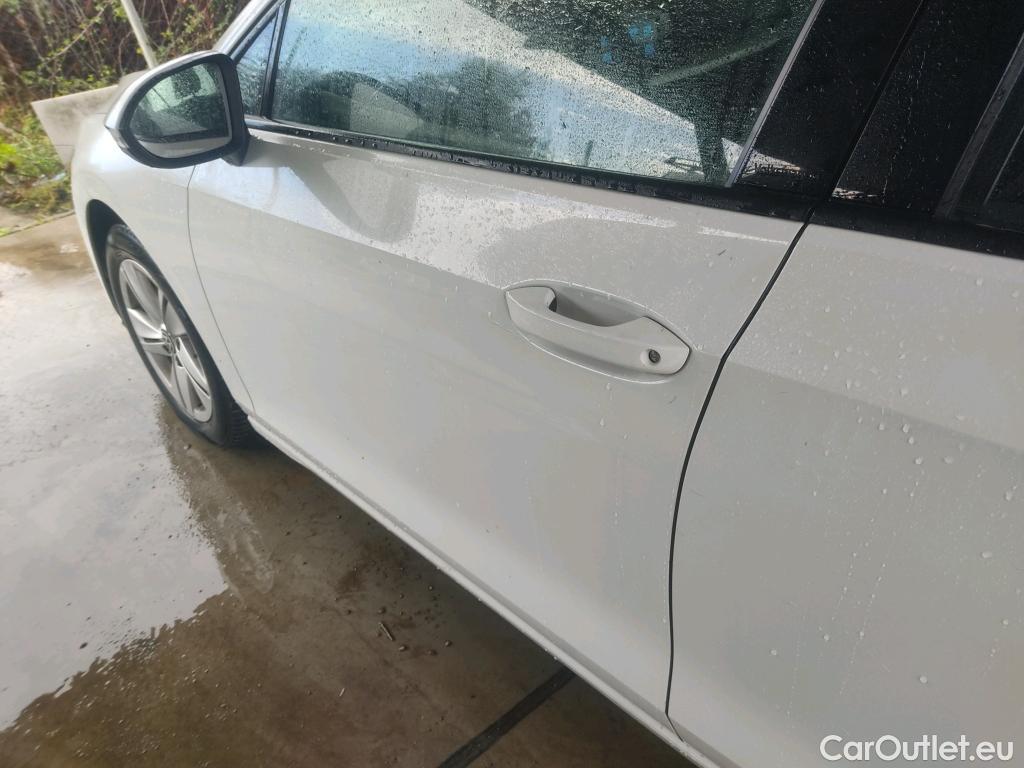  Volkswagen  Golf  VOLKSWAGEN / 2020 / 5P / familiar 2.0 TDI 85kW (115CV) Variant #23