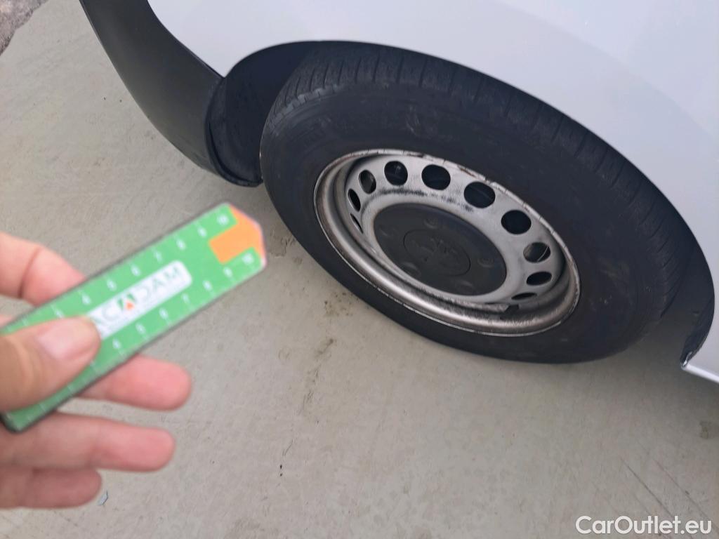  Peugeot  Expert  Furgón Pro Standard 1.5 HDi 100CV MT6 E6dT #28