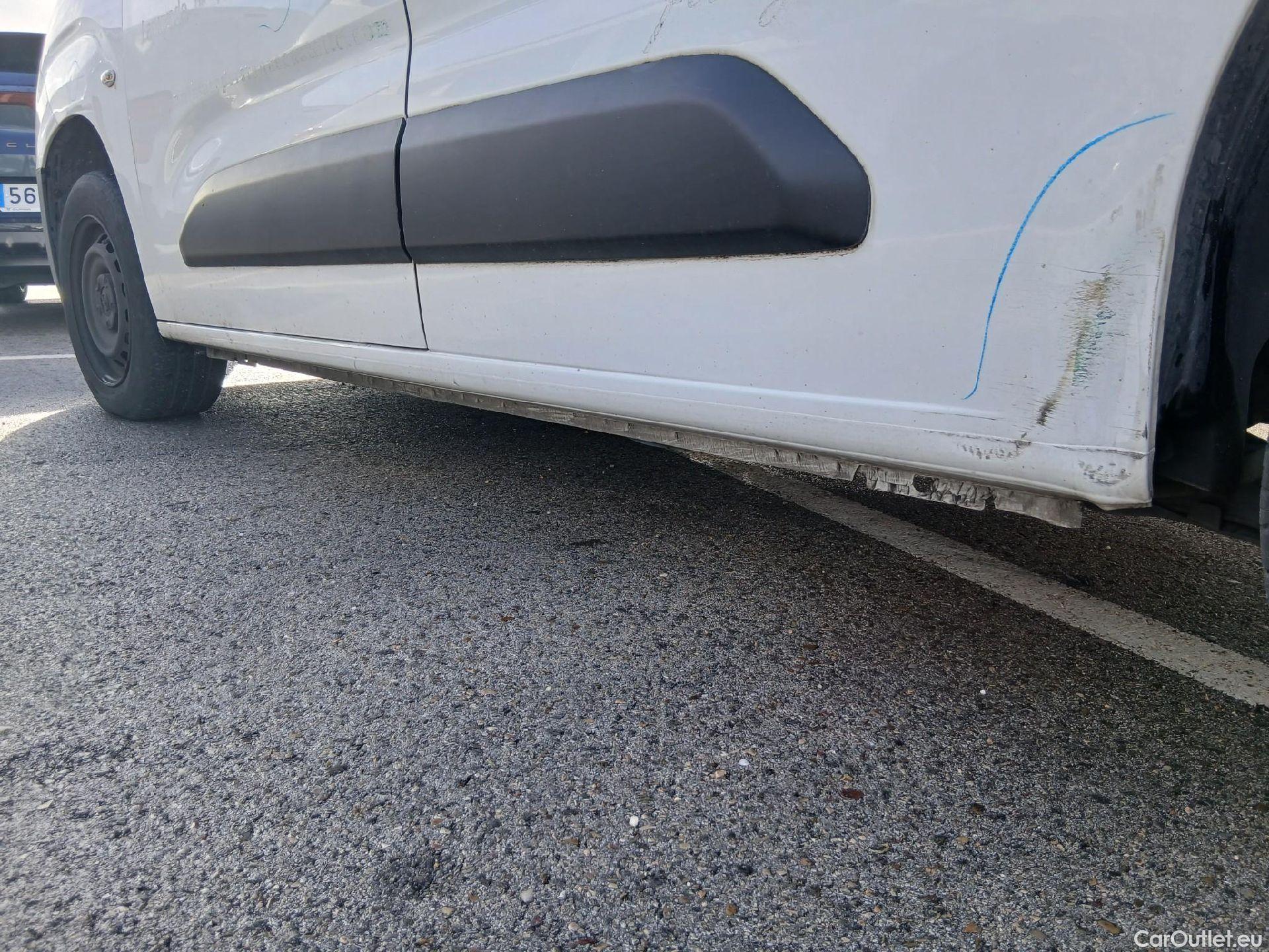  Opel  Combo OPEL  / 2018 / 3P / furgón derivado de turismo 1.5 TD S/S 75kW (100CV) Express L H1 650 (CX) #24