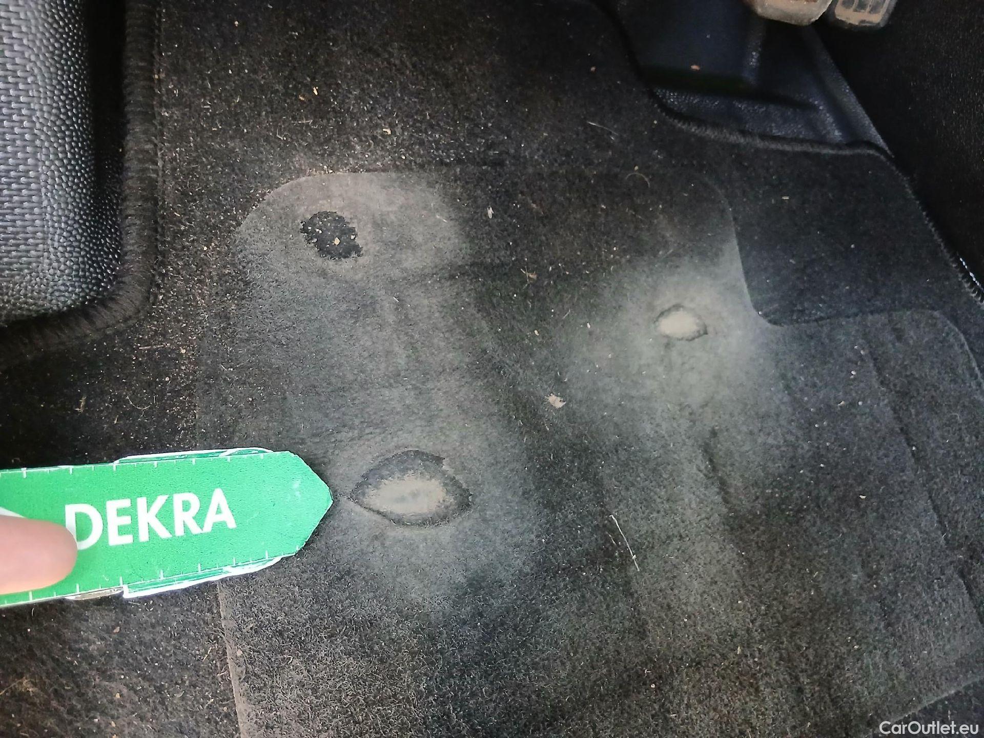  Opel  Vivaro OPEL  / 2019 / 4P / furgón 2.0 D 88kW (120CV) L Inc Express M.P. DC #4