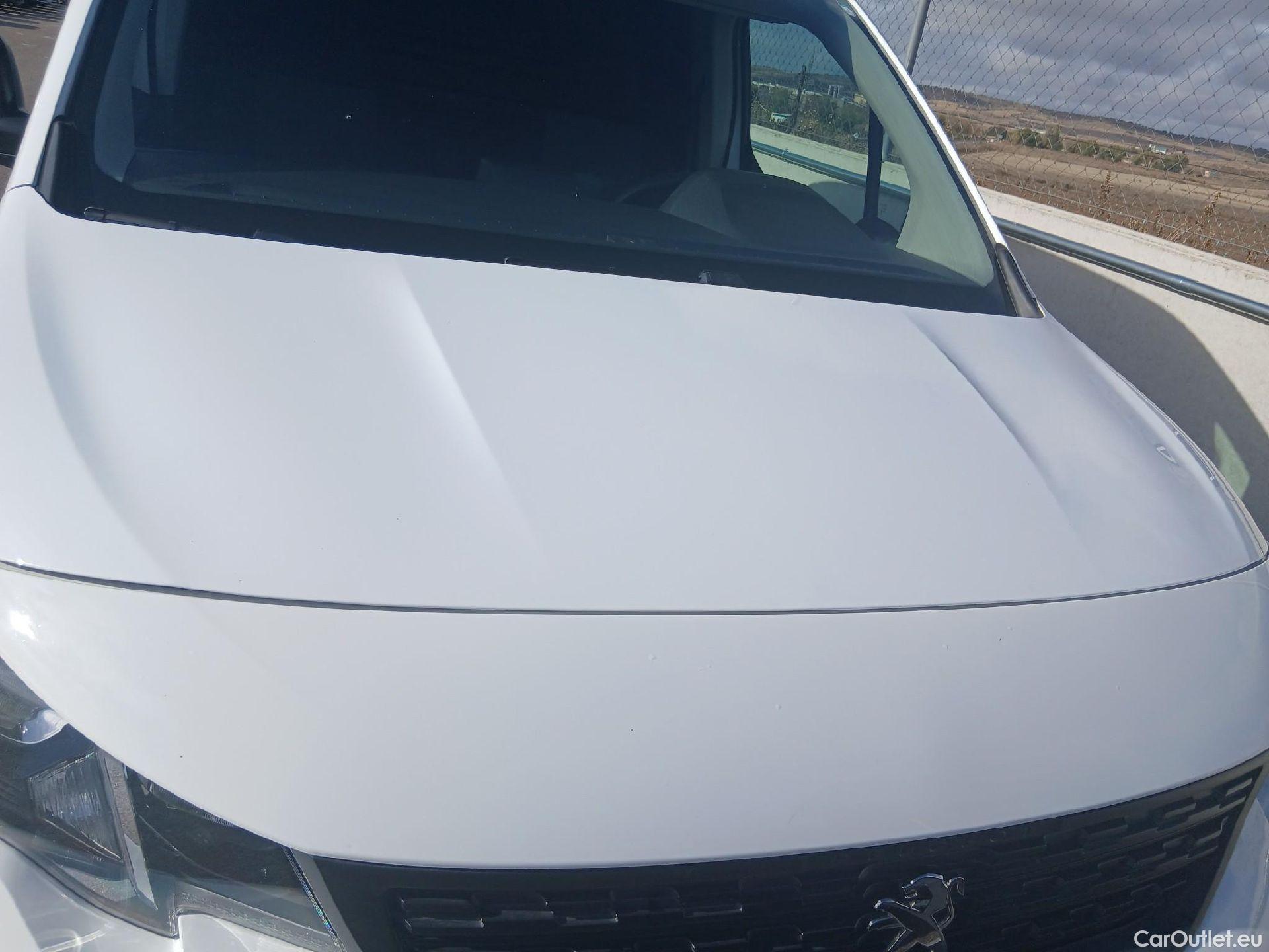  Peugeot  Partner PEUGEOT  / 2018 / 3P / furgón derivado de turismo Pro Standard 600kg BlueHDi 73kW (AC) #18