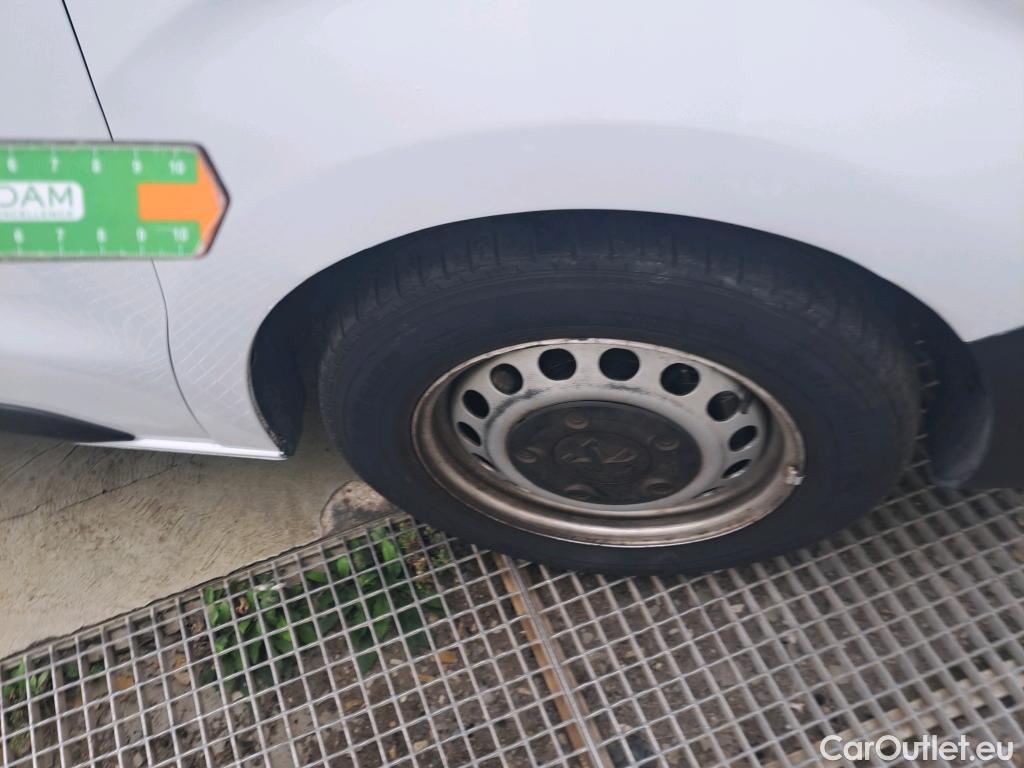  Peugeot  Expert  Furgón Pro Standard 1.5 HDi 100CV MT6 E6dT #30