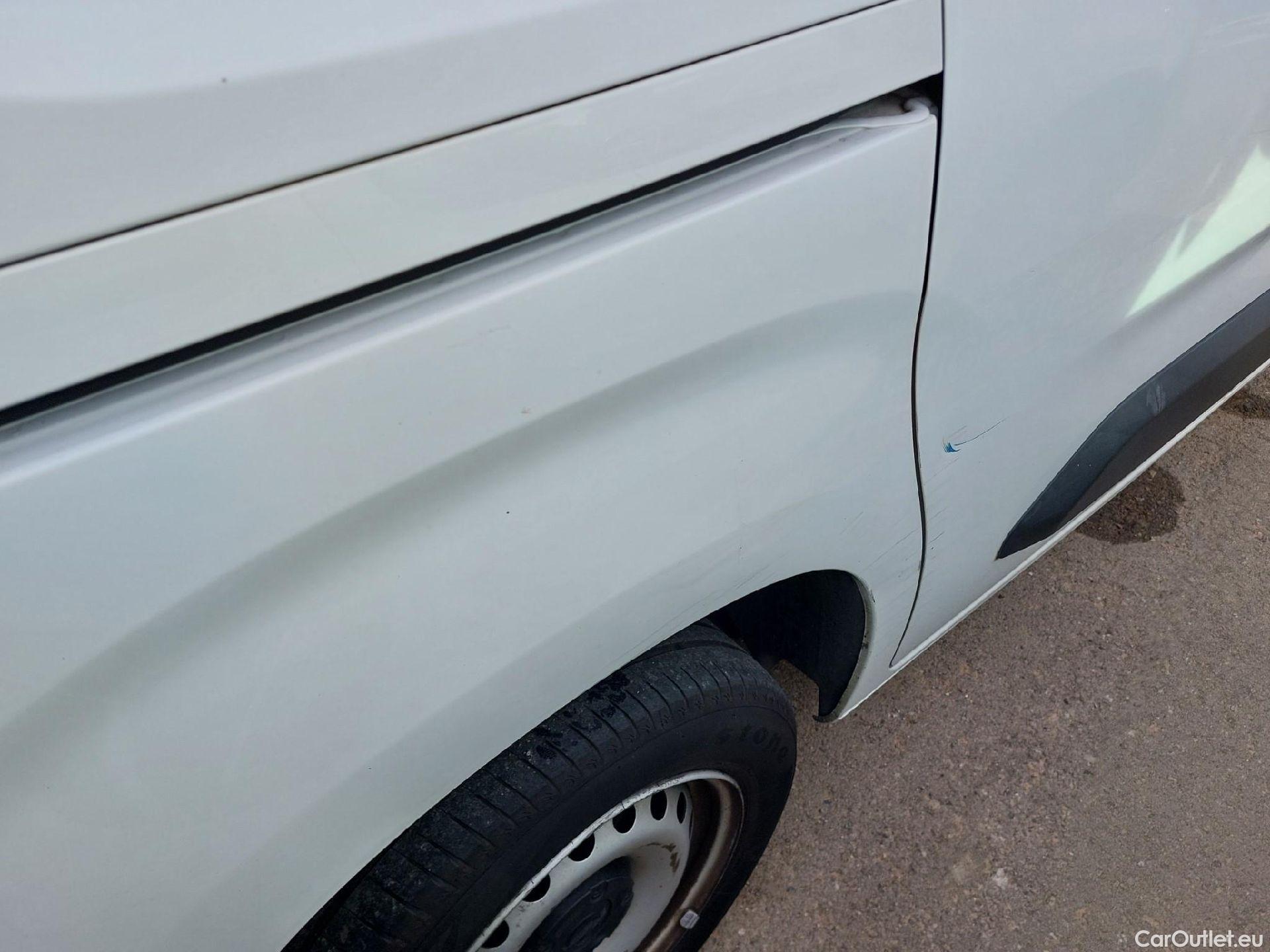  Opel  Combo OPEL  / 2018 / 4P / furgón derivado de turismo 1.6 TD S/S 74kW (100CV) Select L H1 650k #20