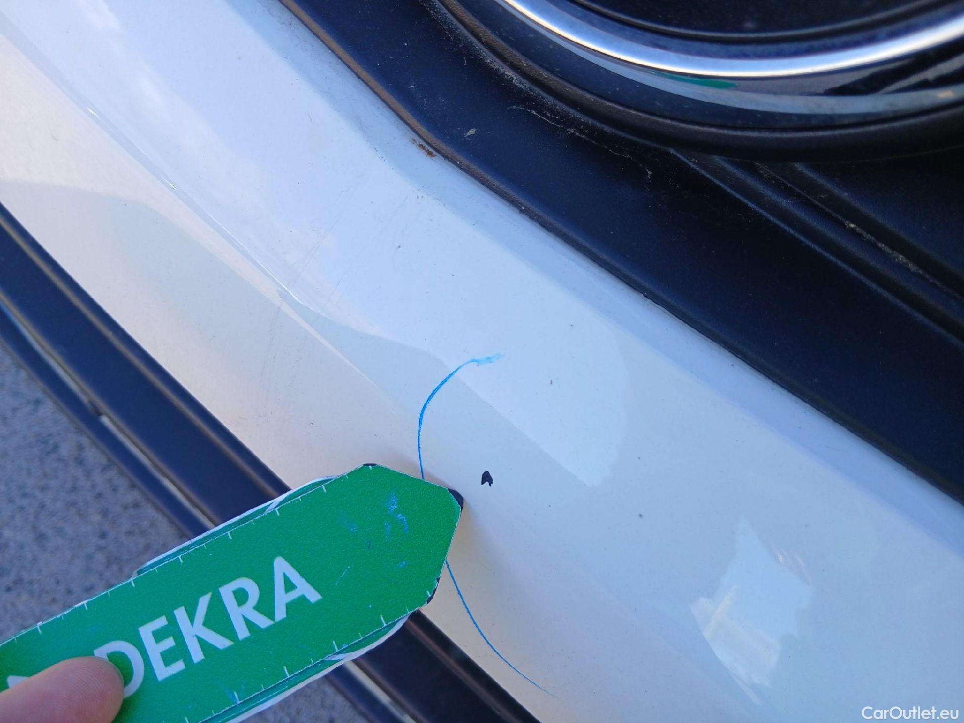  Opel  Vivaro OPEL  / 2019 / 4P / furgón 2.0 D 88kW (120CV) L Inc Express M.P. DC #17