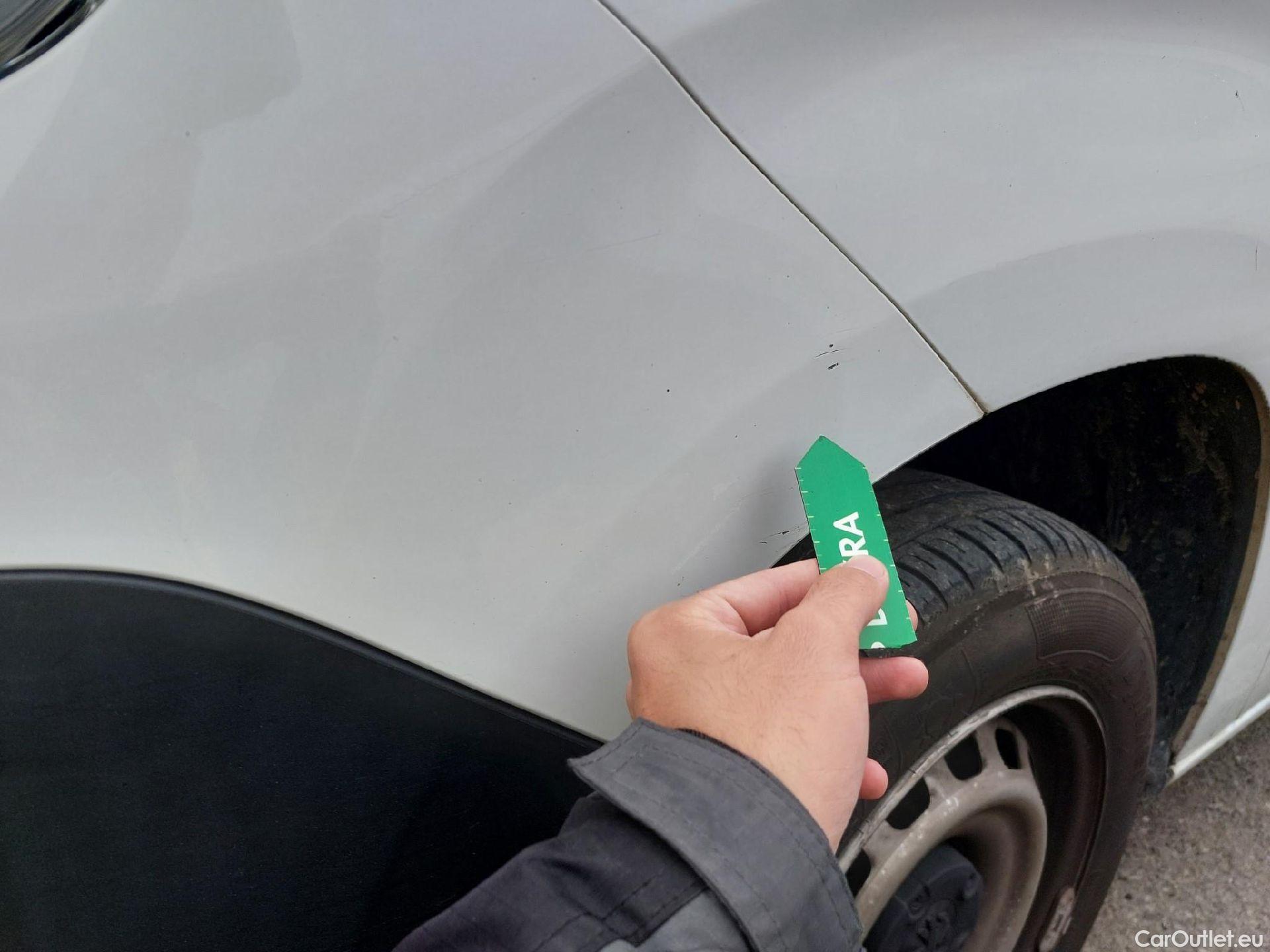  Peugeot  Partner PEUGEOT  / 2018 / 4P / furgón derivado de turismo Premium Standard 600kg BlueHDi 73kW #4