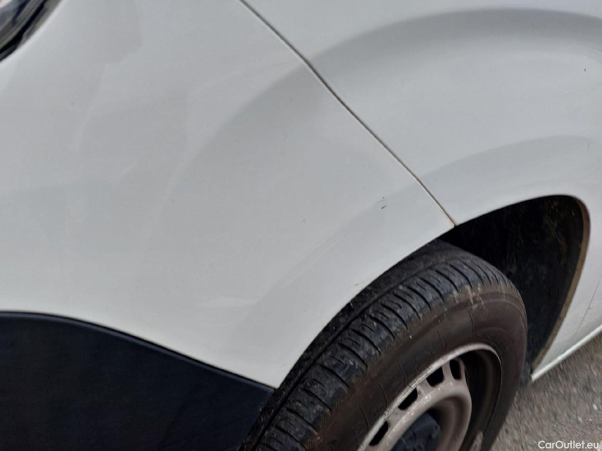  Peugeot  Partner PEUGEOT  / 2018 / 4P / furgón derivado de turismo Premium Standard 600kg BlueHDi 73kW #5