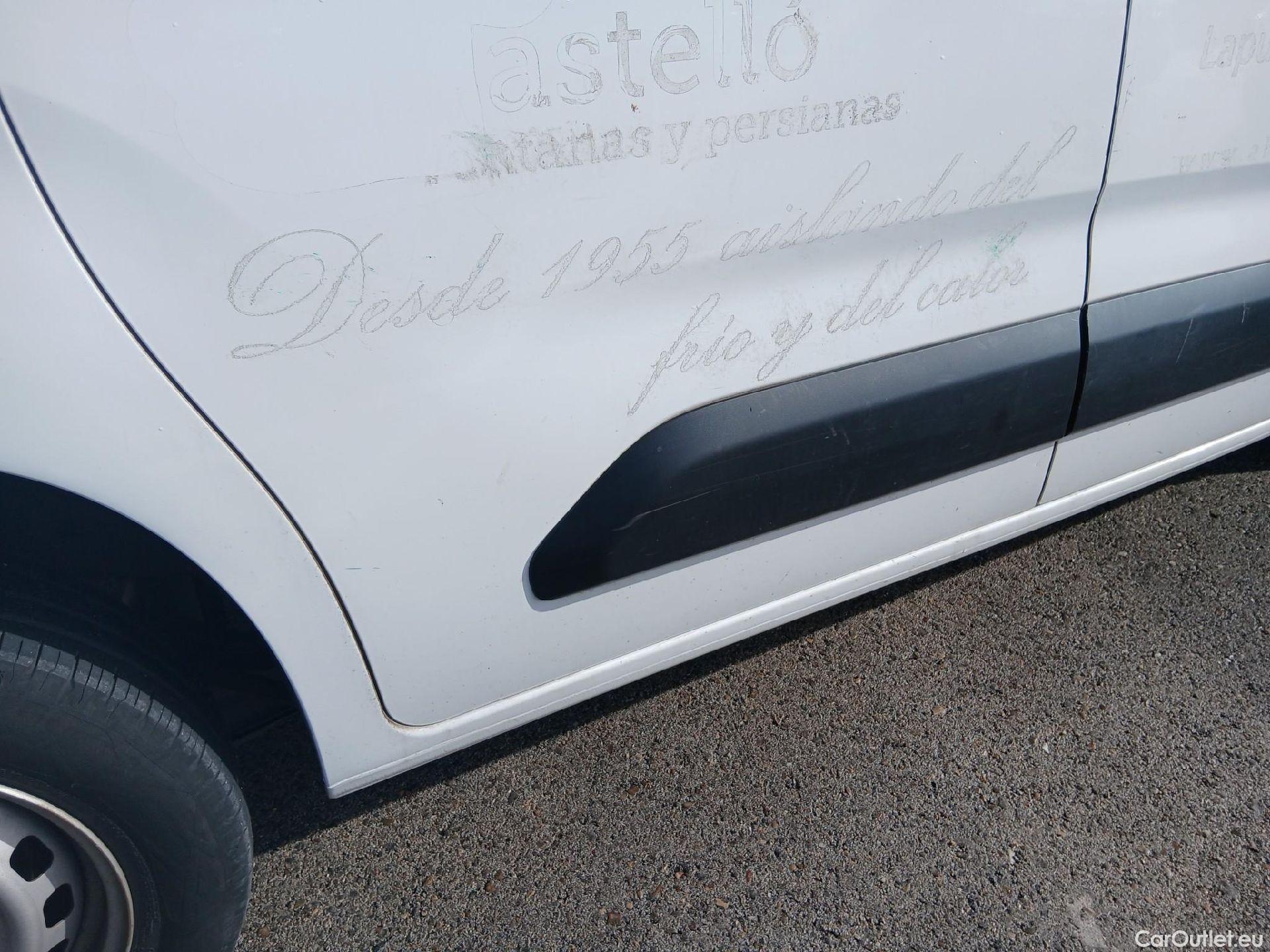  Opel  Combo OPEL  / 2018 / 3P / furgón derivado de turismo 1.5 TD S/S 75kW (100CV) Express L H1 650 (CX) #43