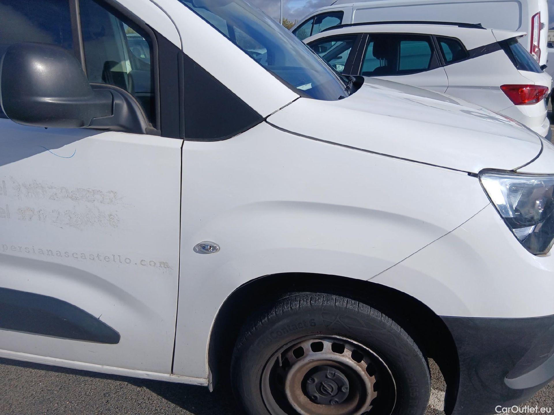  Opel  Combo OPEL  / 2018 / 3P / furgón derivado de turismo 1.5 TD S/S 75kW (100CV) Express L H1 650 (CX) #50