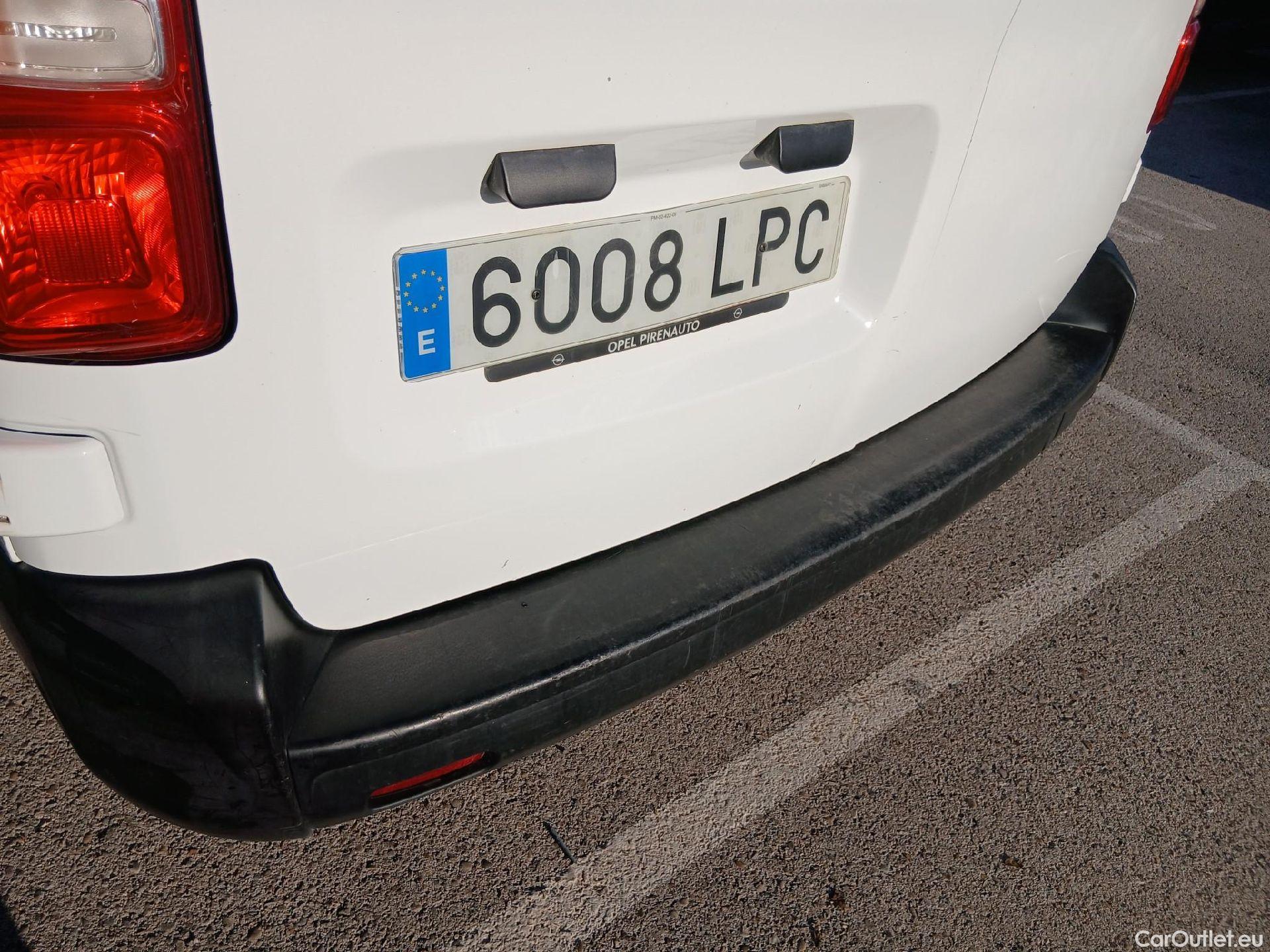  Opel  Vivaro OPEL  / 2019 / 4P / furgón 2.0 D 88kW (120CV) L Inc Express M.P. DC #31