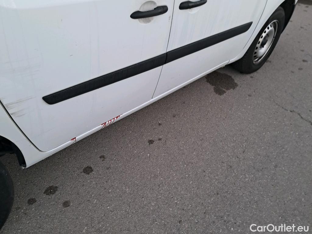  Renault  Kangoo RENAULT  Furgón/2013/3P/furgón derivado de turismo Profesional Blue dCi 70kW (95CV) #22