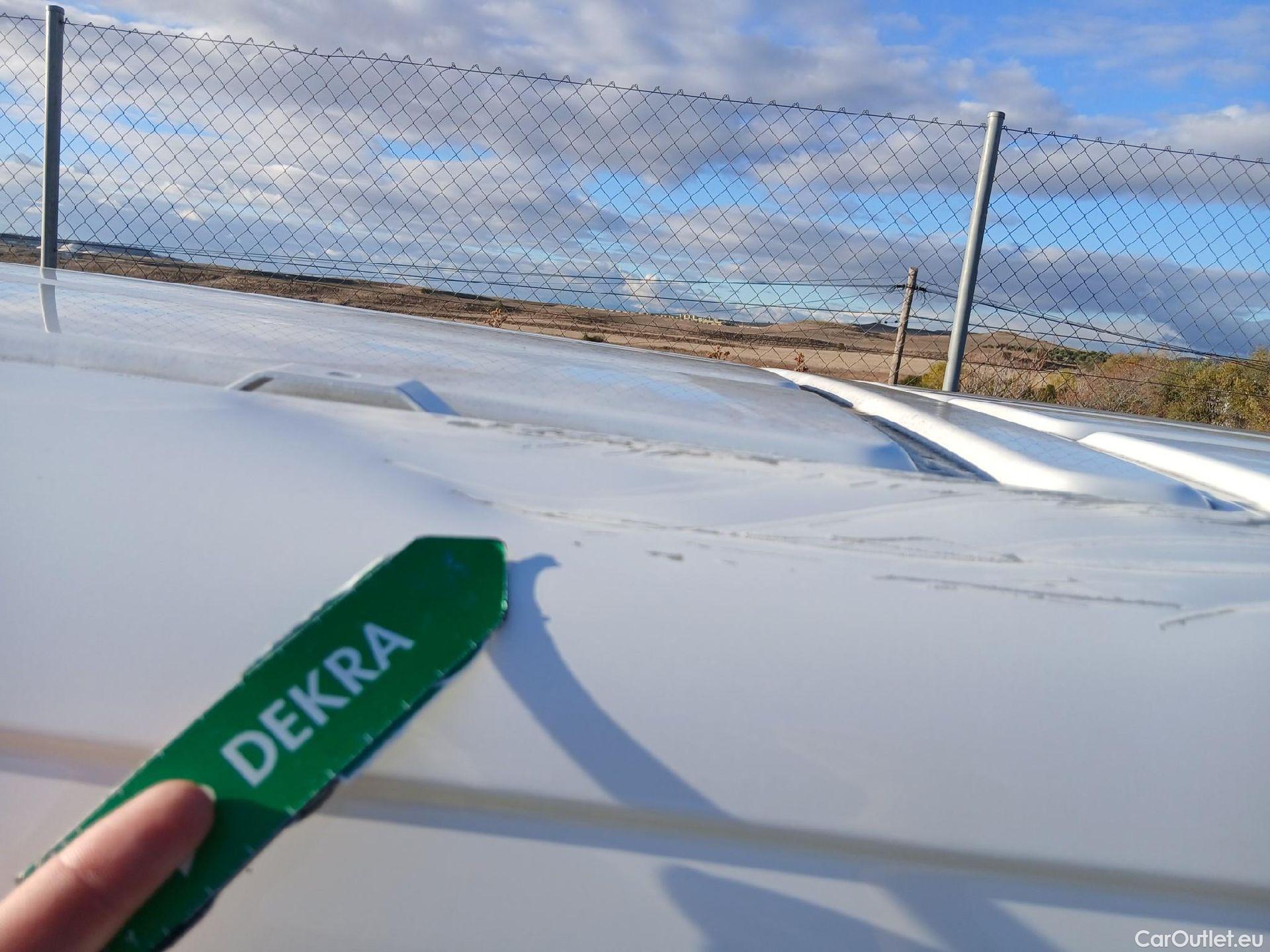  Opel  Vivaro OPEL  / 2019 / 4P / furgón 2.0 D 88kW (120CV) L Inc Express M.P. DC #36