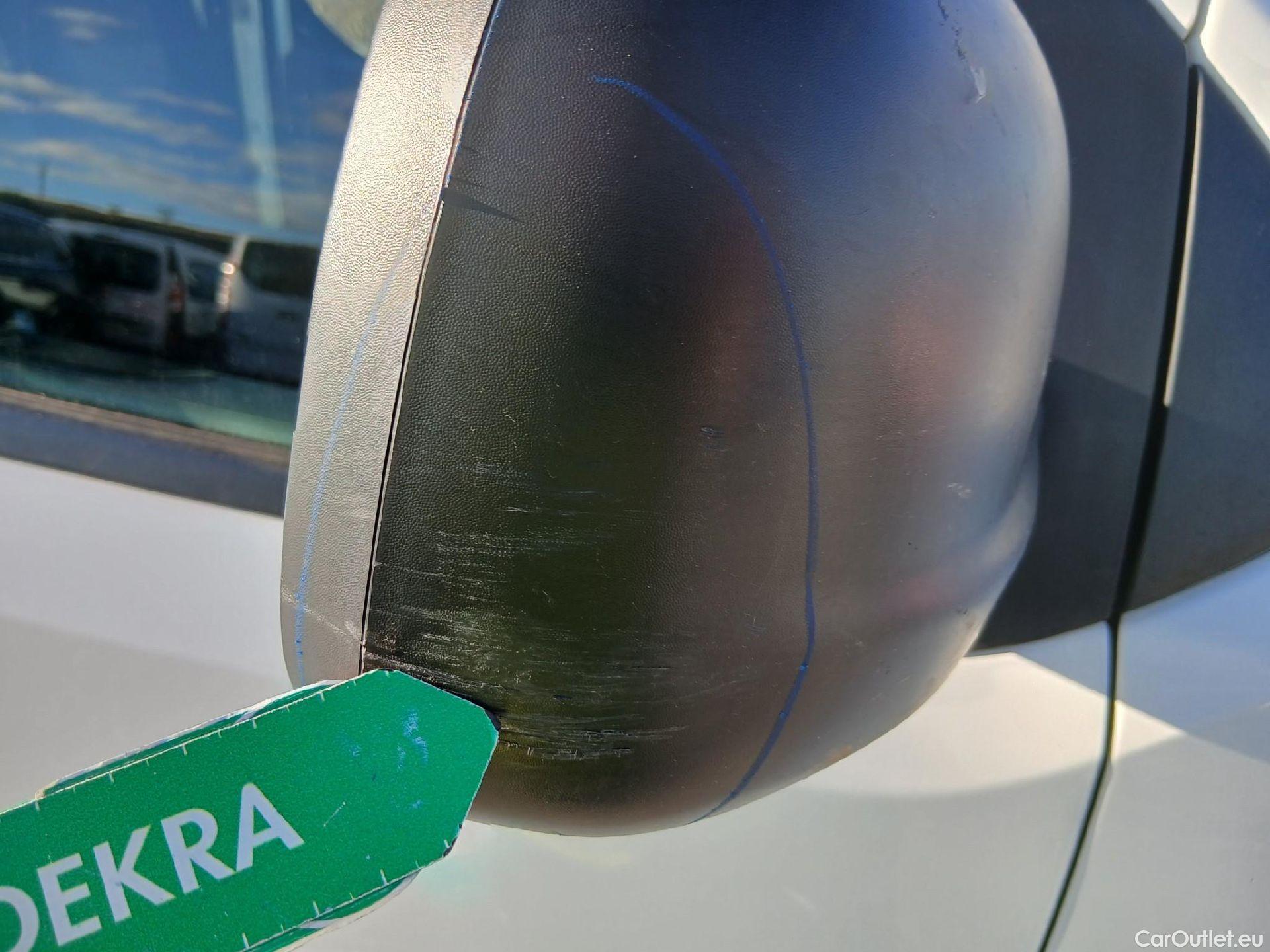  Opel  Vivaro OPEL  / 2019 / 4P / furgón 2.0 D 88kW (120CV) L Inc Express M.P. DC #38