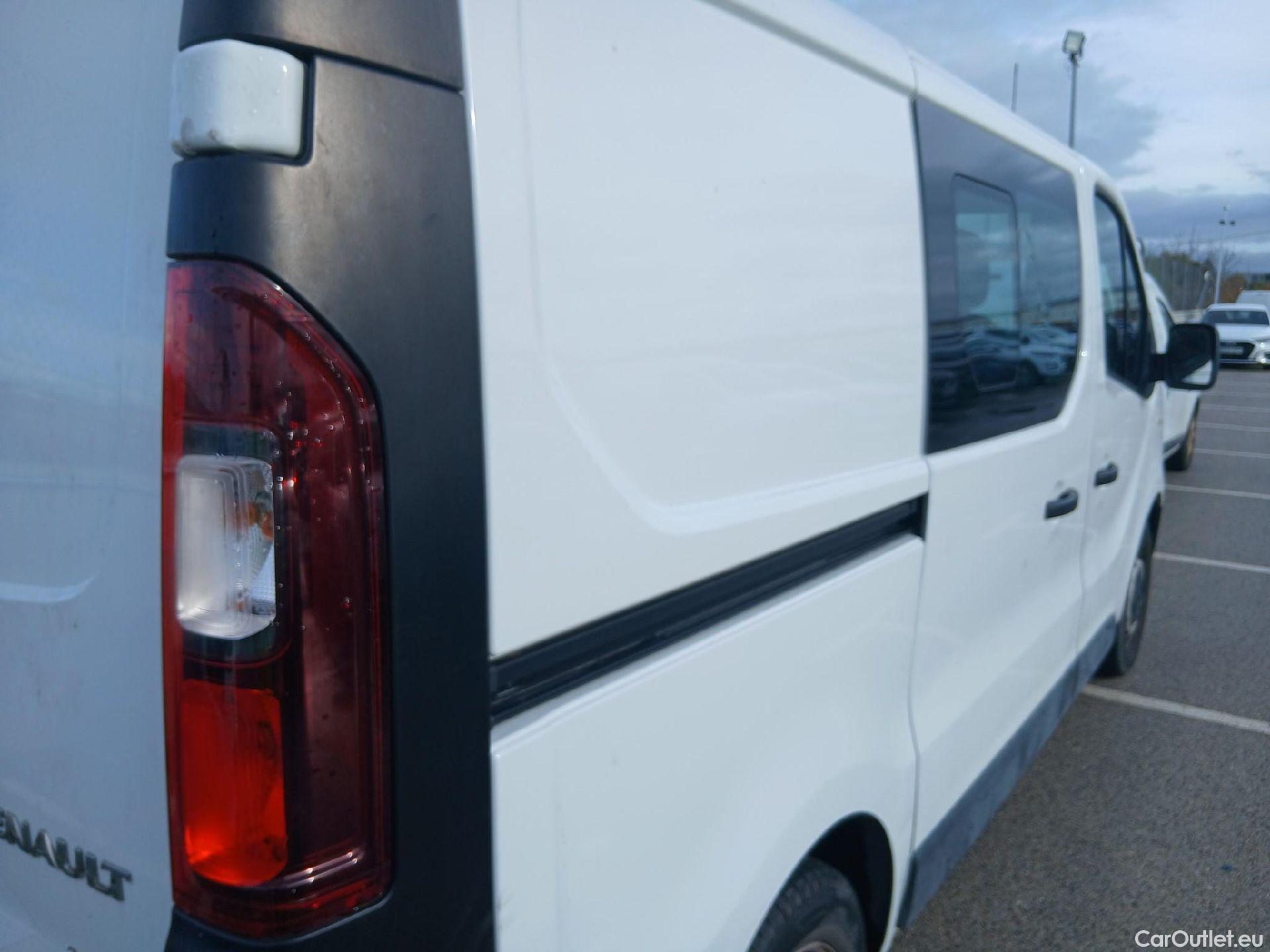  Renault  Trafic RENAULT  / 2019 / 4P / furgón Doble Cabina 27 L1 Energy BluedCi 88 kW #20