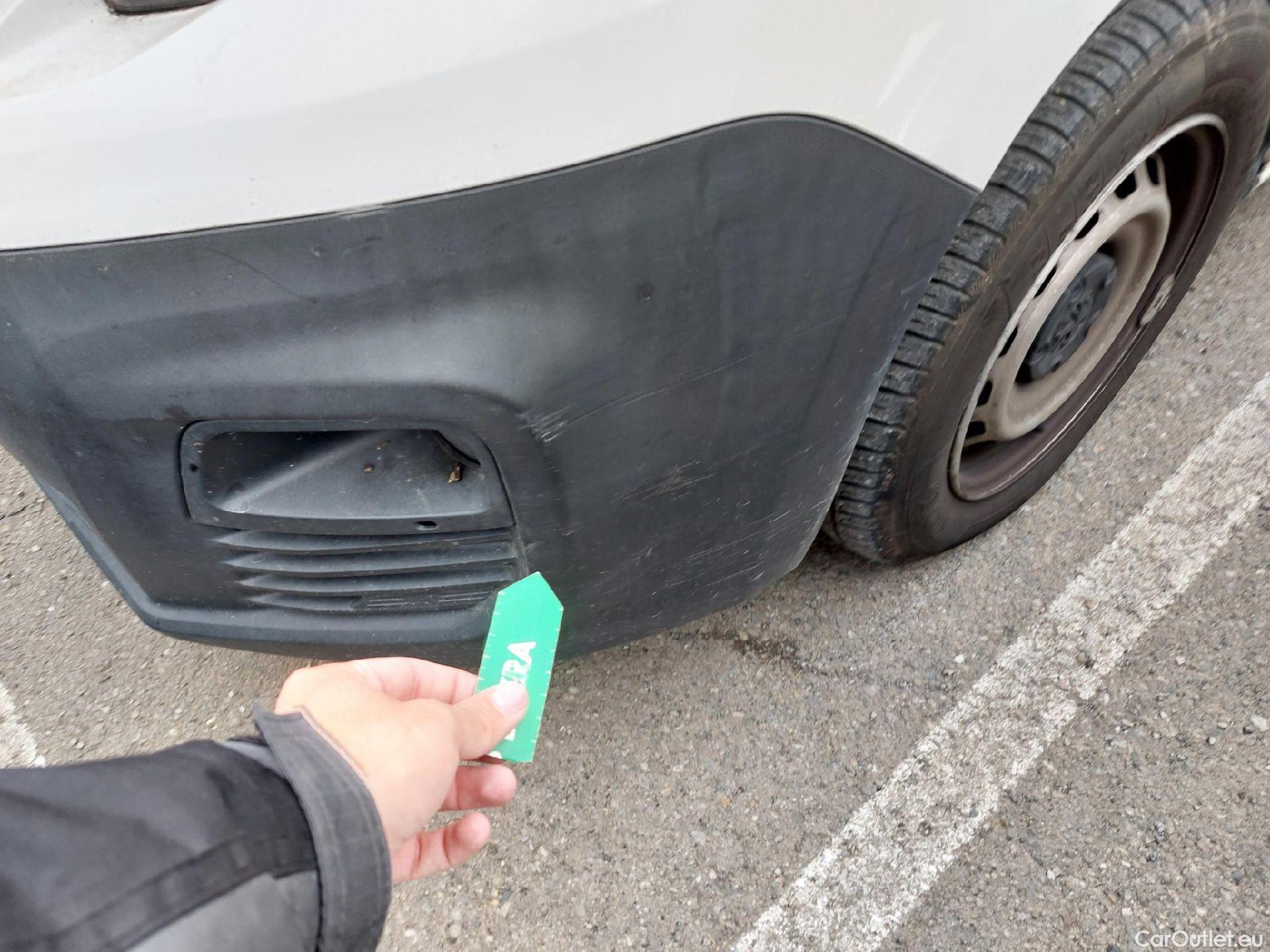  Peugeot  Partner PEUGEOT  / 2018 / 4P / furgón derivado de turismo Premium Standard 600kg BlueHDi 73kW #3