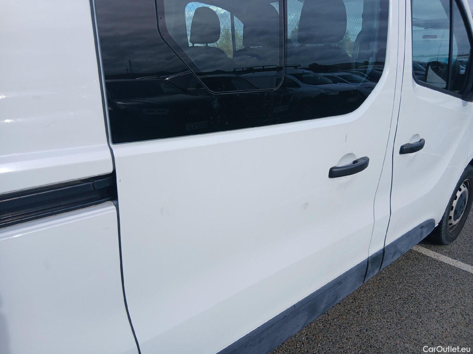  Renault  Trafic RENAULT  / 2019 / 4P / furgón Doble Cabina 27 L1 Energy BluedCi 88 kW #21