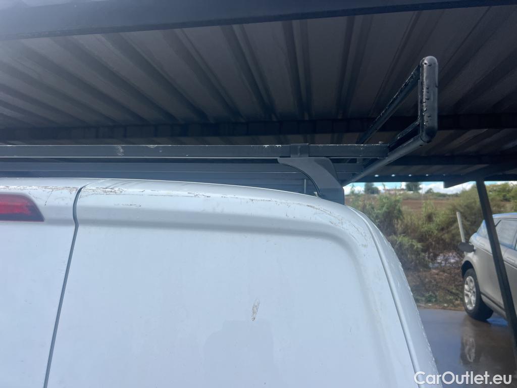  Ford  Transit FORD  Courier/2014/4P/furgón der.turis Van 1.5 TDCi 56kW Trend #13