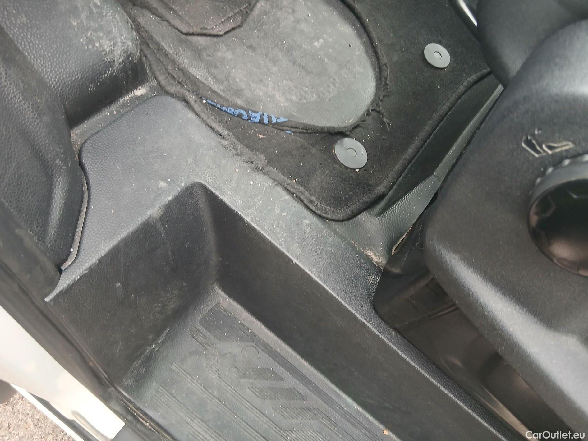  Ford  Transit FORD  Custom / 2012 / 4P / combi Mixto 2.0 TDCI 96kW 320 L1 Trend MHEV #10