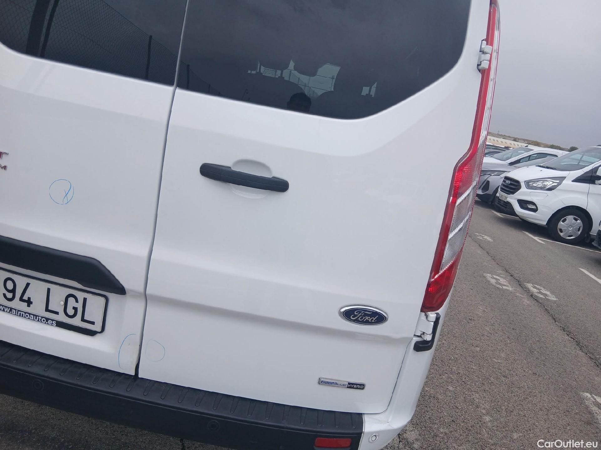  Ford  Transit FORD  Custom / 2012 / 4P / combi Mixto 2.0 TDCI 96kW 320 L1 Trend MHEV #40