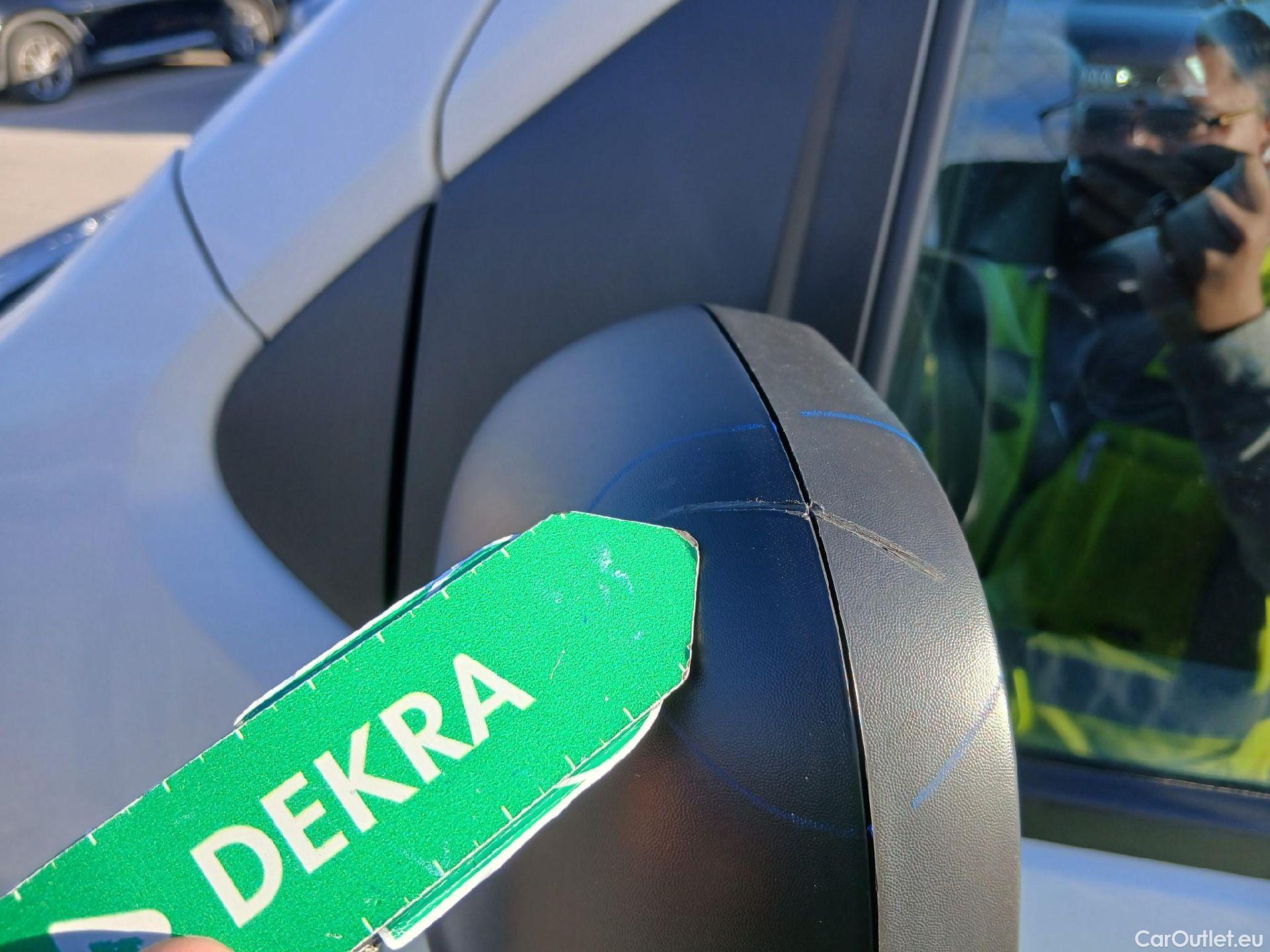  Opel  Vivaro OPEL  / 2019 / 4P / furgón 2.0 D 88kW (120CV) L Inc Express M.P. DC #21