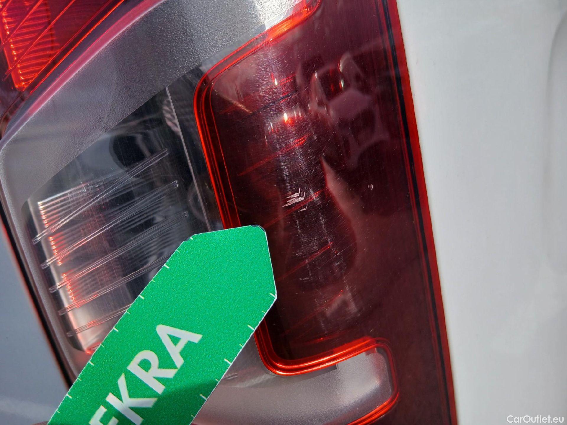  Opel  Combo OPEL  / 2018 / 4P / furgón derivado de turismo 1.5TD 75kW (100CV) Select XL H1 1000kg #32