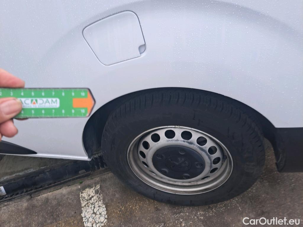  Peugeot  Expert  Furgón Pro Standard 1.5 HDi 100CV MT6 E6dT #26