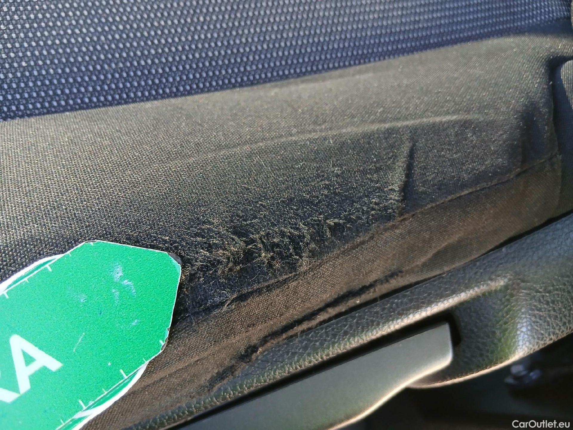  Opel  Vivaro OPEL  / 2019 / 4P / furgón 2.0 D 88kW (120CV) L Inc Express M.P. DC #1