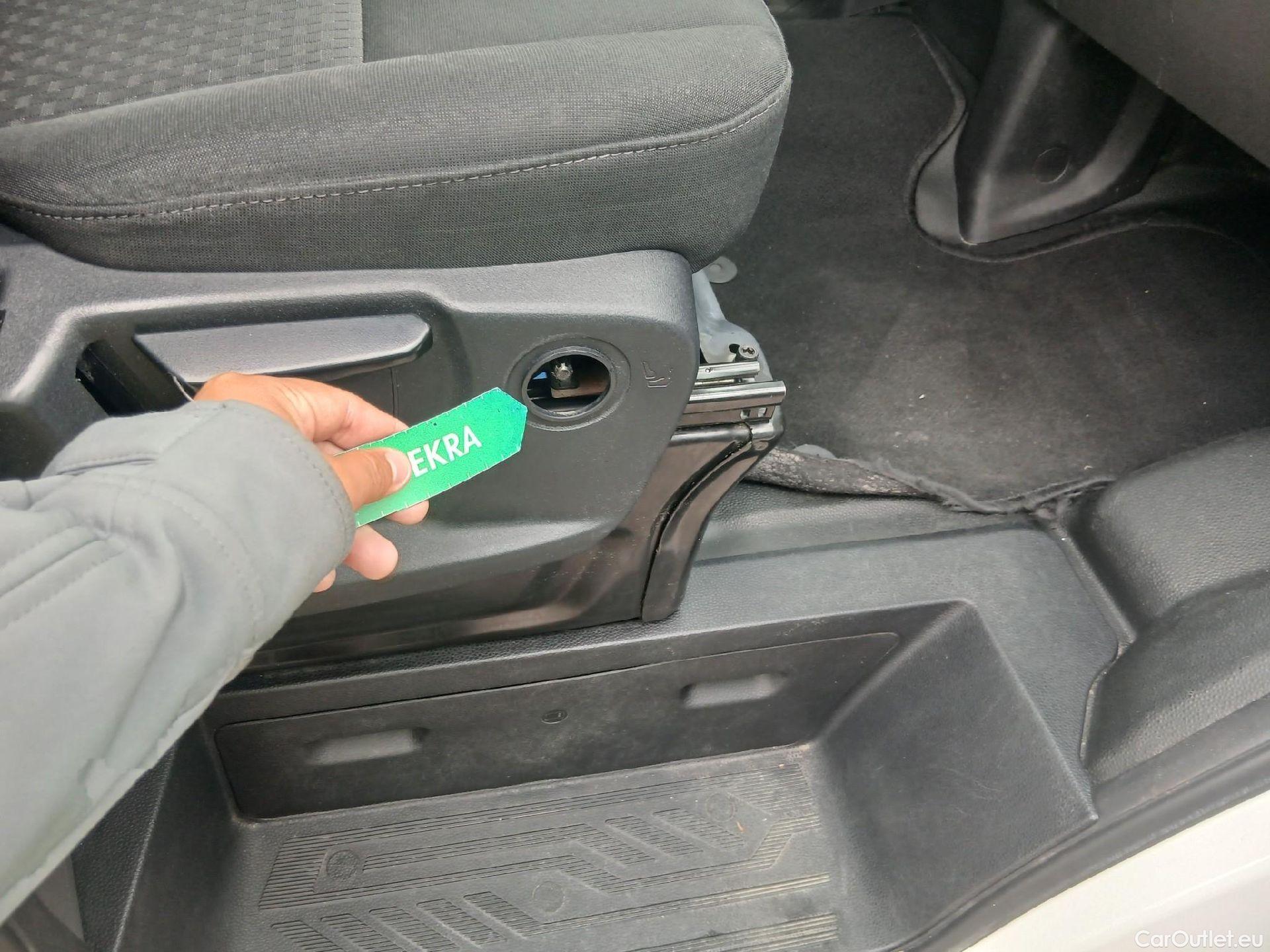  Ford  Transit FORD  Custom / 2012 / 4P / combi Mixto 2.0 TDCI 96kW 320 L1 Trend MHEV #51