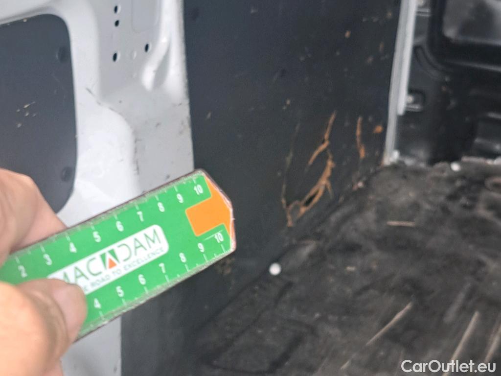  Peugeot  Expert  Furgón Pro Standard 1.5 HDi 100CV MT6 E6dT #21