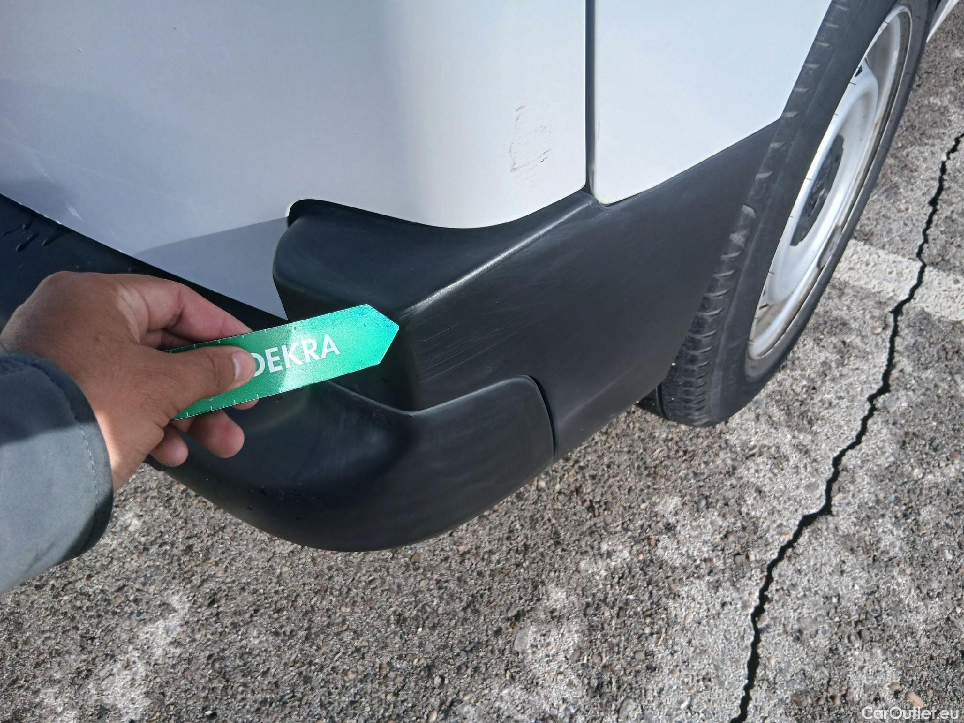  Peugeot  Partner PEUGEOT  / 2018 / 3P / furgón derivado de turismo Pro Standard 600kg BlueHDi 73kW (AC) #28