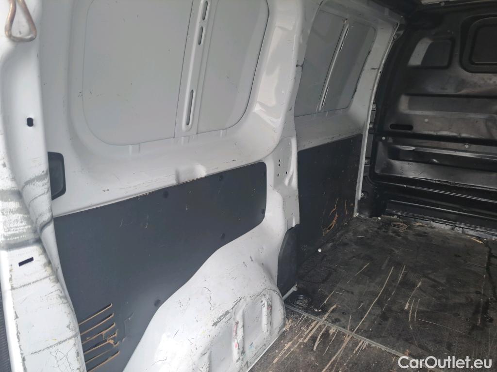  Peugeot  Expert  Furgón Pro Standard 1.5 HDi 100CV MT6 E6dT #3