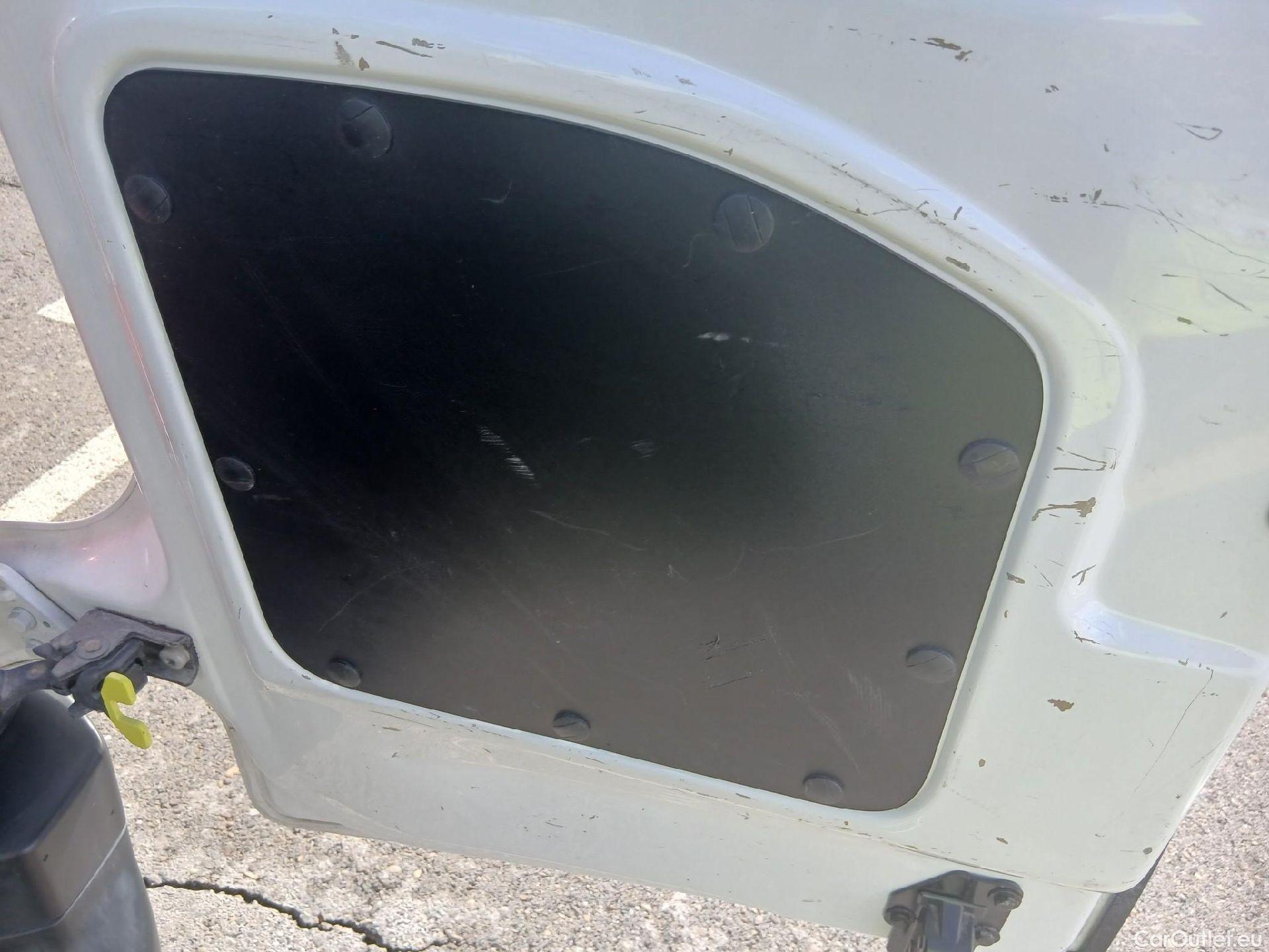  Peugeot  Partner PEUGEOT  / 2018 / 3P / furgón derivado de turismo Pro Standard 600kg BlueHDi 73kW (AC) #12