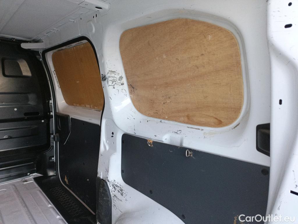  Opel  Vivaro OPEL  / 2019 / 4P / furgón 1.5 Diésel 74kW(100CV)M Std Exp #2