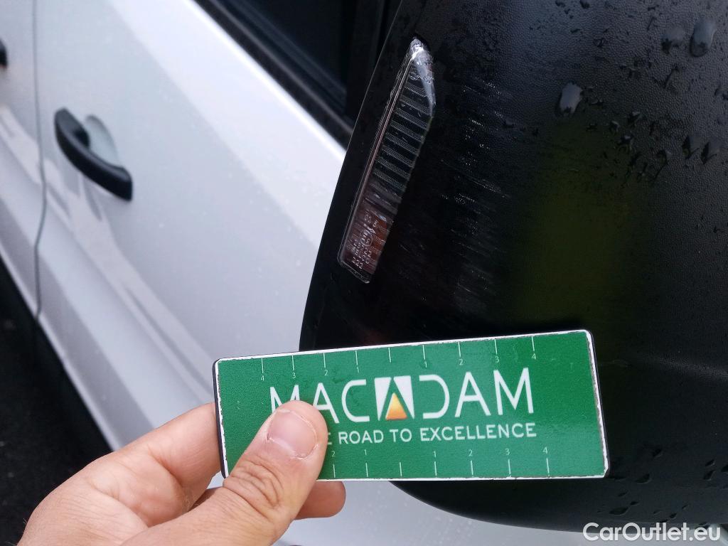  Renault  Trafic RENAULT  / 2021 / 4P / furgón Furgón L1H1 Blue dCi 96 Kw (130 CV) (AC4) #20