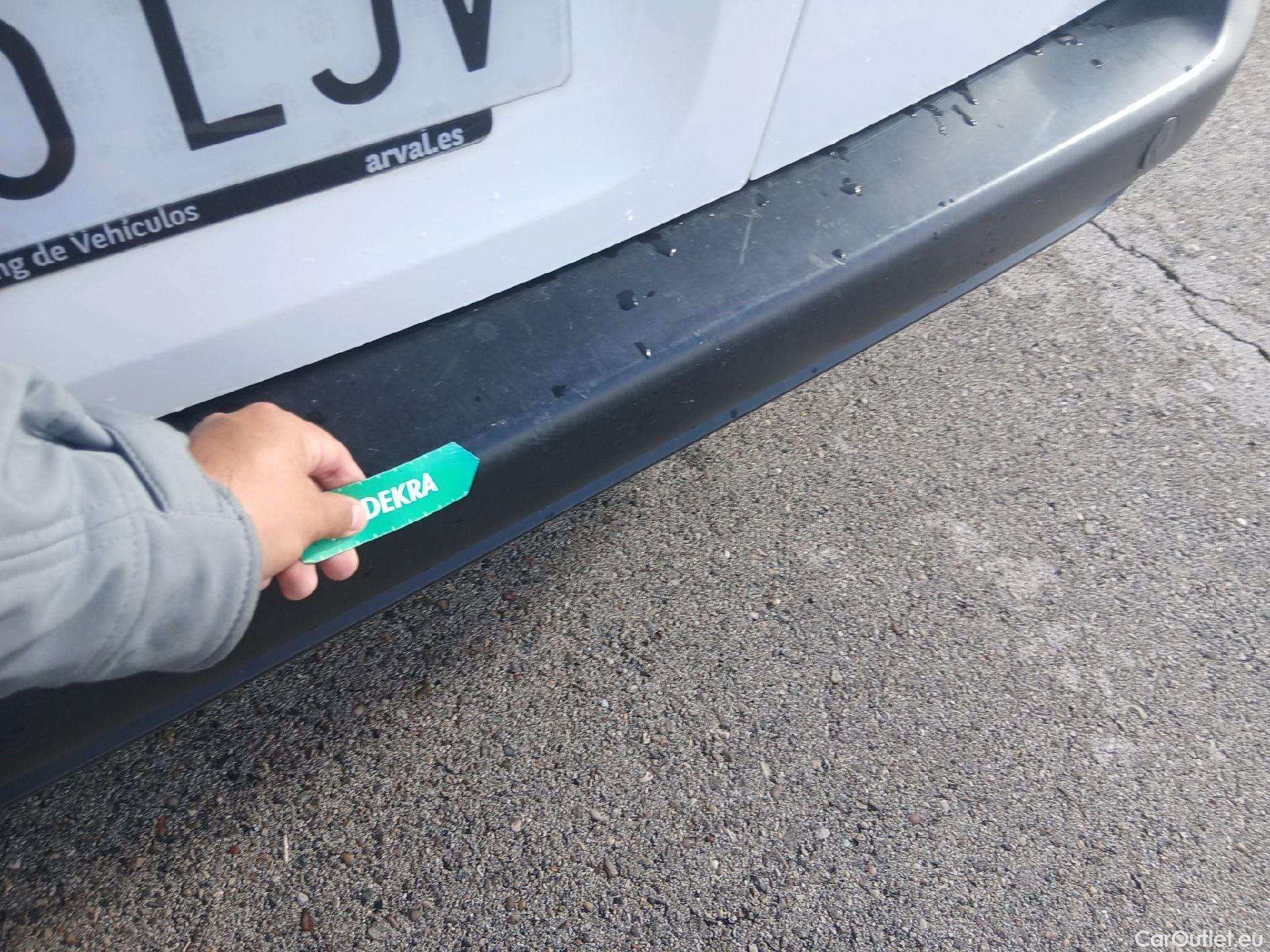  Peugeot  Partner PEUGEOT  / 2018 / 3P / furgón derivado de turismo Pro Standard 600kg BlueHDi 73kW (AC) #26