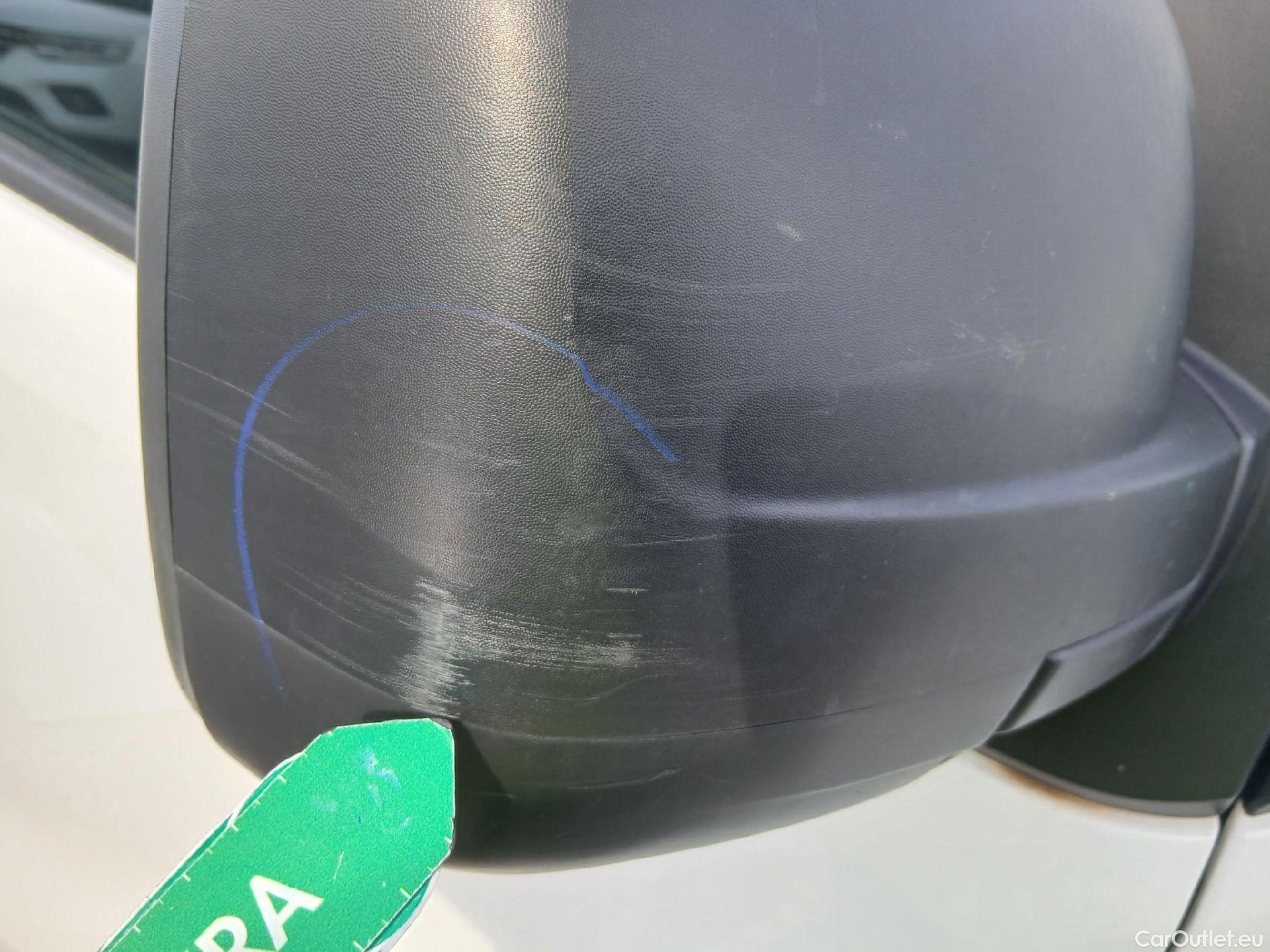  Renault  Trafic RENAULT  / 2019 / 4P / furgón Doble Cabina 27 L1 Energy BluedCi 88 kW #26