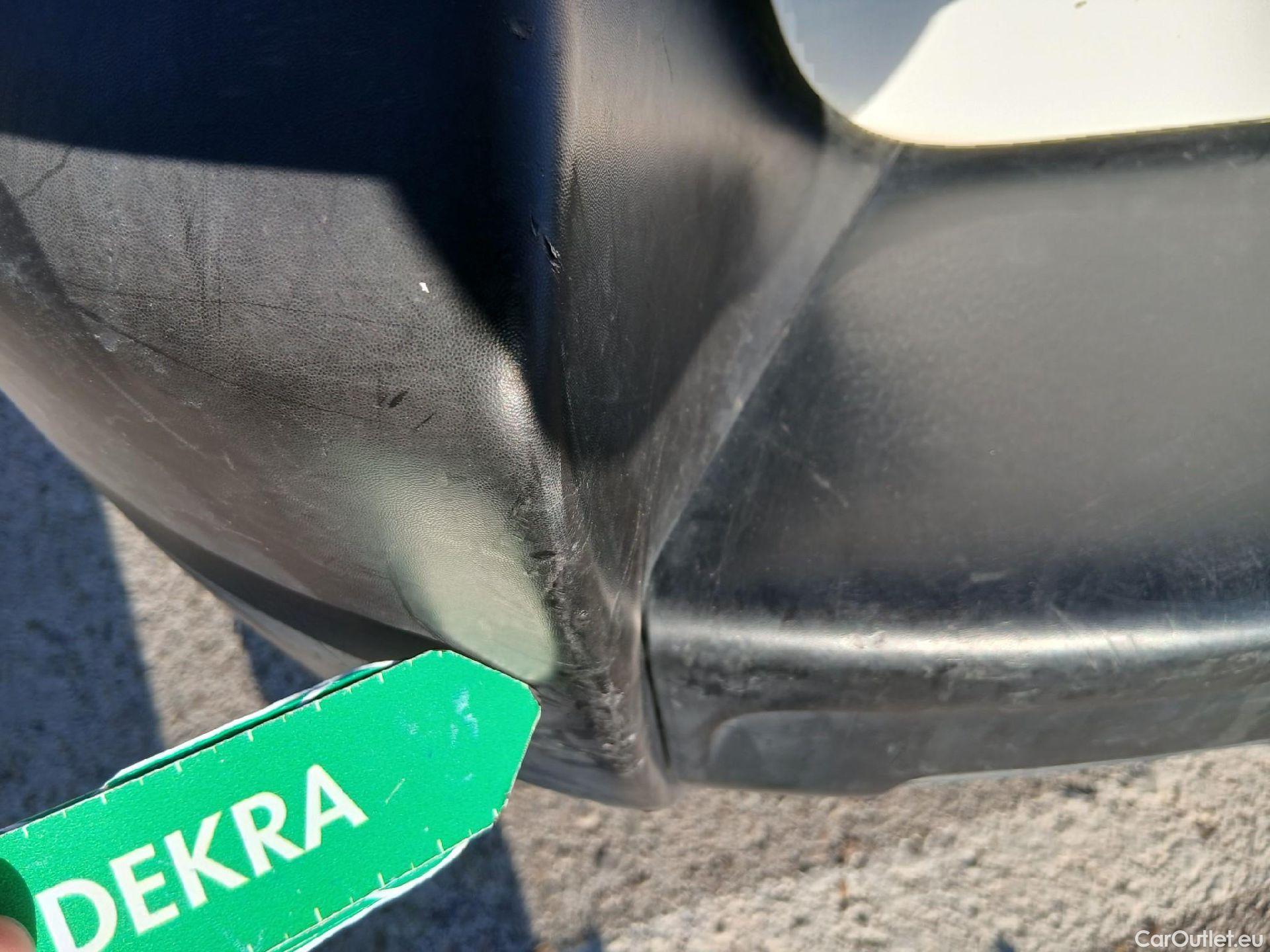  Opel  Vivaro OPEL  / 2019 / 4P / furgón 2.0 D 88kW (120CV) L Inc Express M.P. DC #29