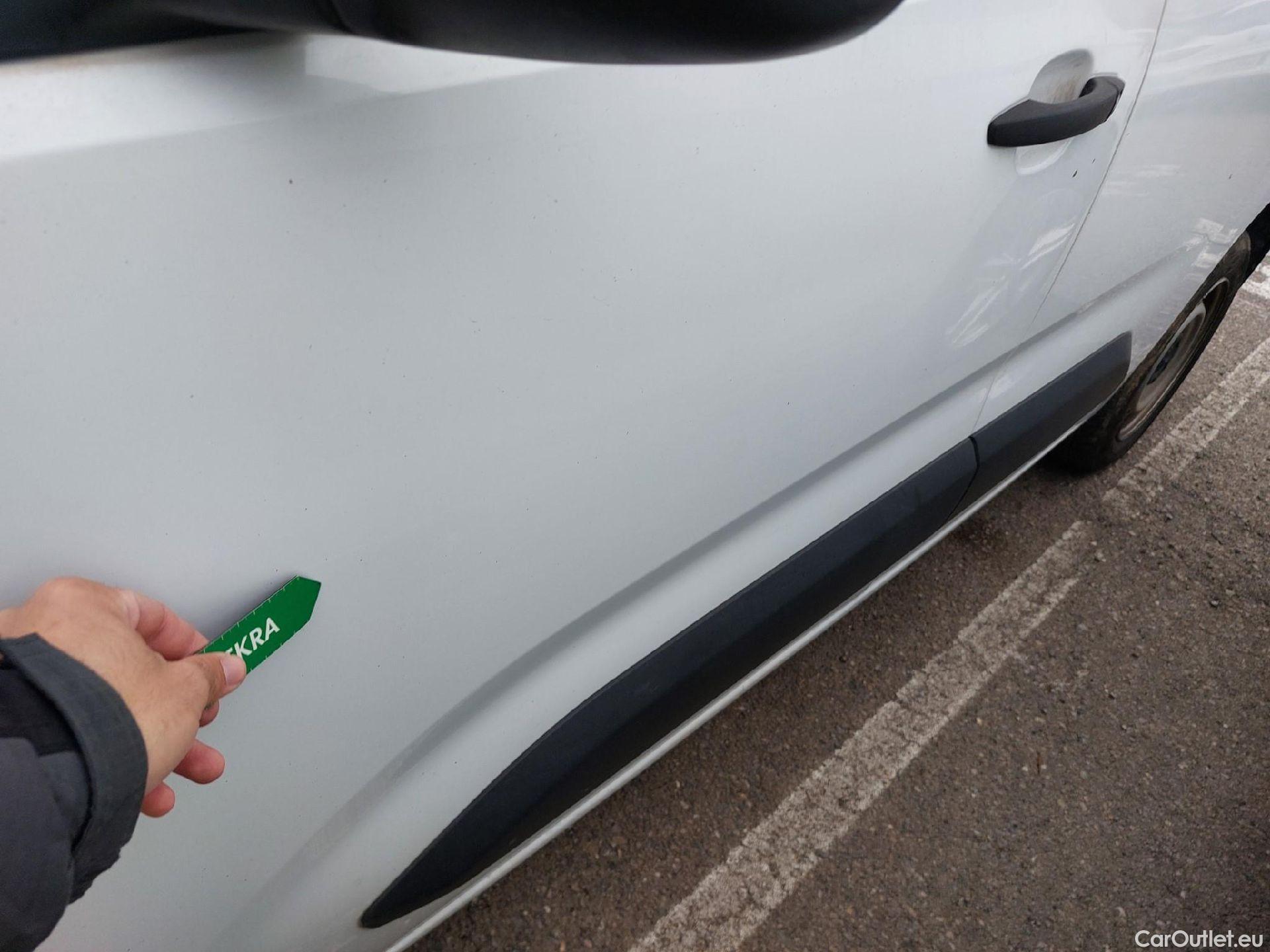  Peugeot  Partner PEUGEOT  / 2018 / 4P / furgón derivado de turismo Premium Standard 600kg BlueHDi 73kW #8