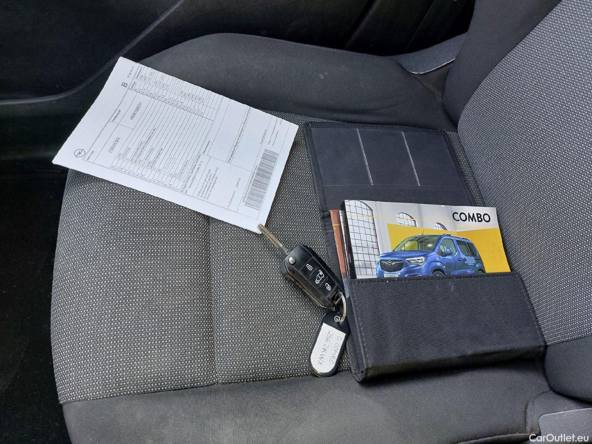  Opel  Combo OPEL  / 2018 / 4P / furgón derivado de turismo 1.6 TD S/S 74kW (100CV) Select L H1 650k #1