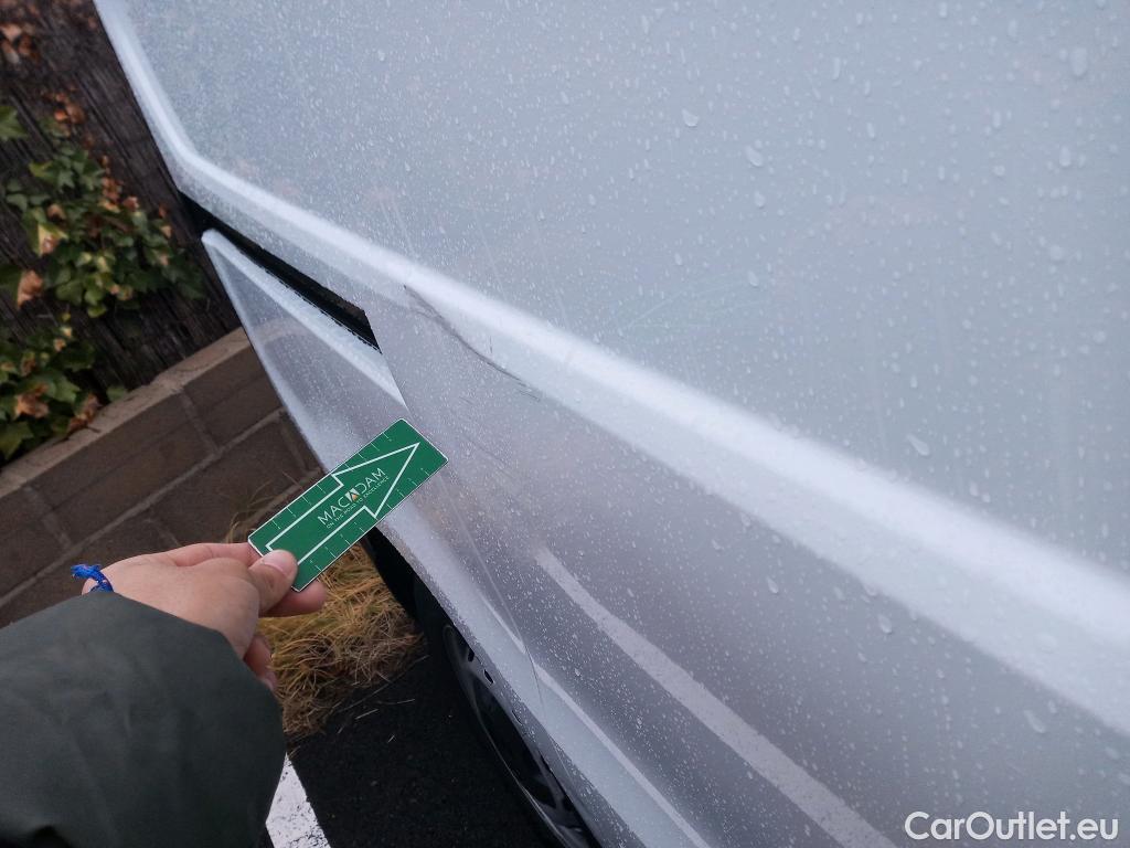  Renault  Trafic RENAULT  / 2021 / 4P / furgón Furgón L1H1 Blue dCi 96 Kw (130 CV) (AC4) #1