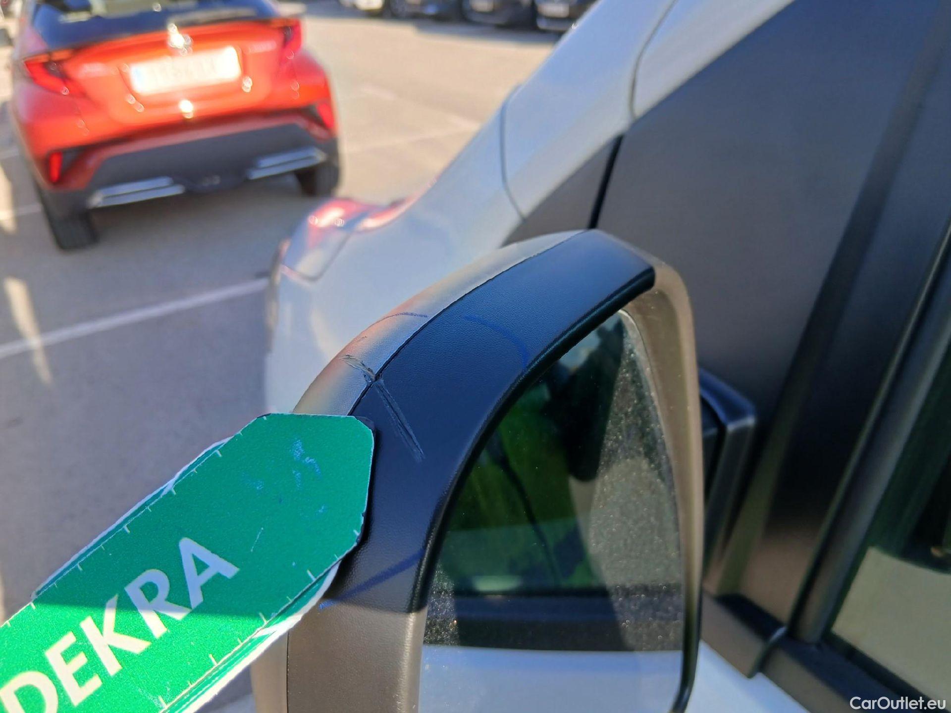  Opel  Vivaro OPEL  / 2019 / 4P / furgón 2.0 D 88kW (120CV) L Inc Express M.P. DC #23