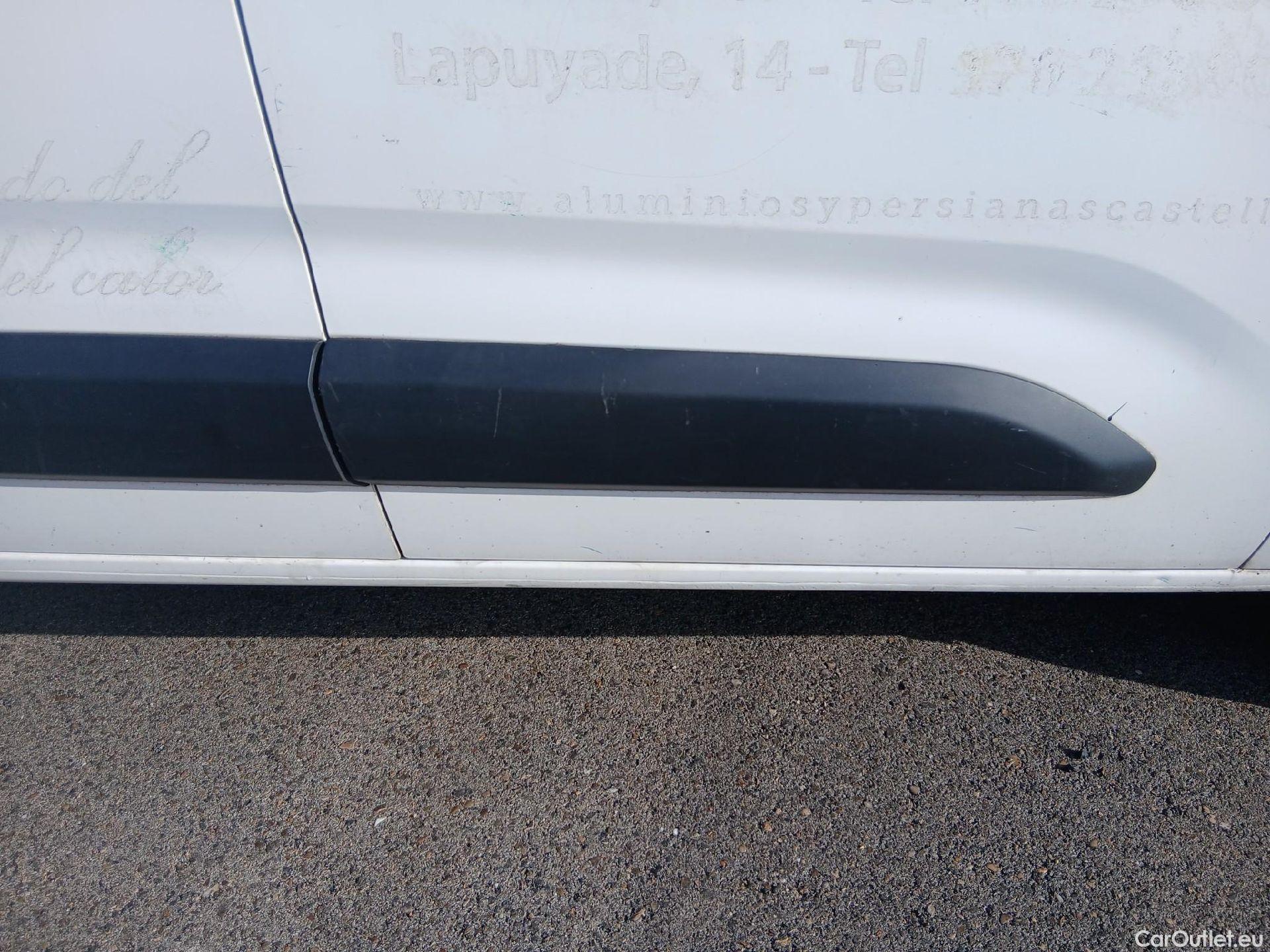  Opel  Combo OPEL  / 2018 / 3P / furgón derivado de turismo 1.5 TD S/S 75kW (100CV) Express L H1 650 (CX) #49