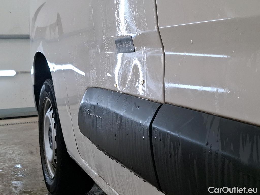  Citroen  Berlingo  Fourgon Driver XL 950 1.5 BlueHDi 100CV BVM5 E6dT #27