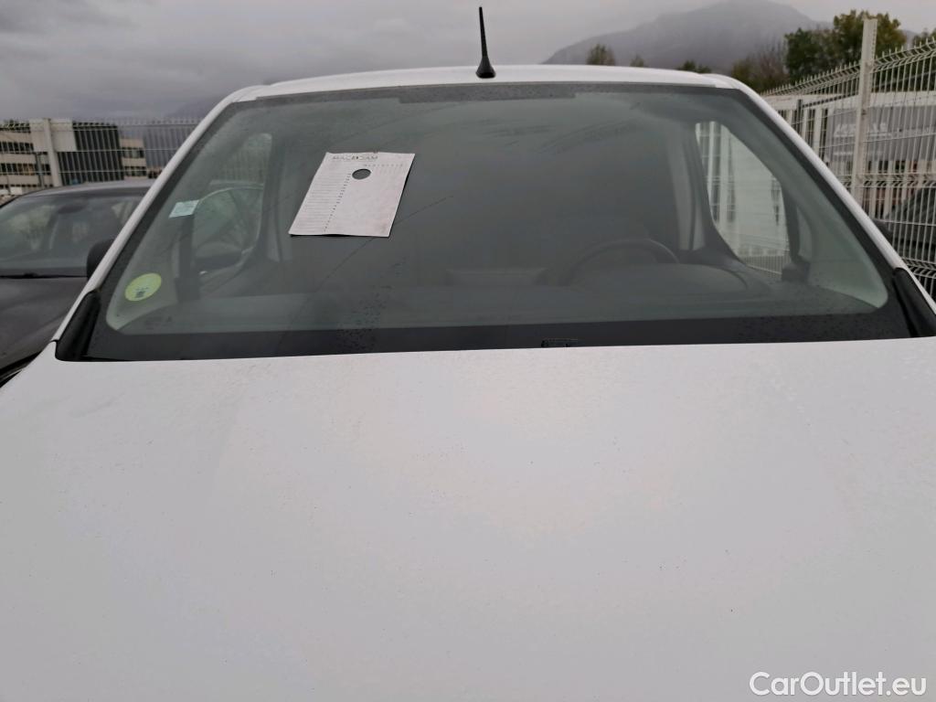  Citroen  Berlingo CITROEN  VU 4p Fourgonnette Taille M 650kg BlueHDi 75 BVM Club #14