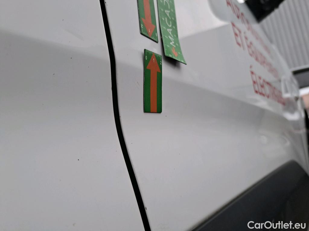  Citroen  Berlingo CITROEN  VU 4p Fourgonnette Taille M 650kg BlueHDi 75 BVM Club #26