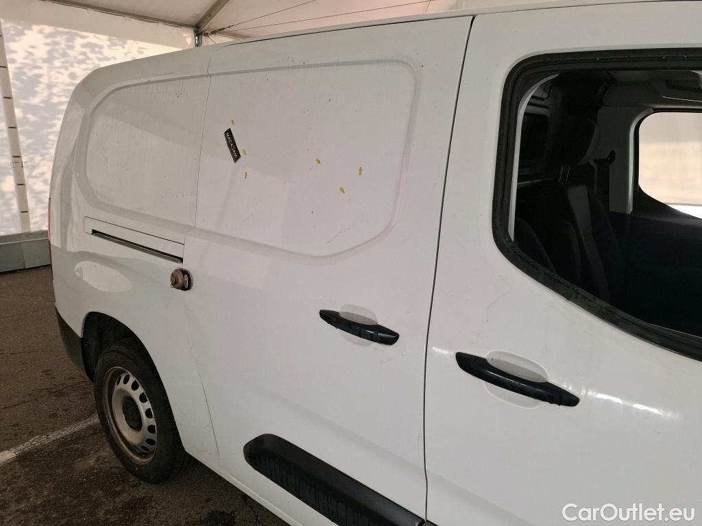  Citroen  Berlingo  Fourgon Club XL 950 1.5 BlueHDi 100CV BVM5 E6dT #3